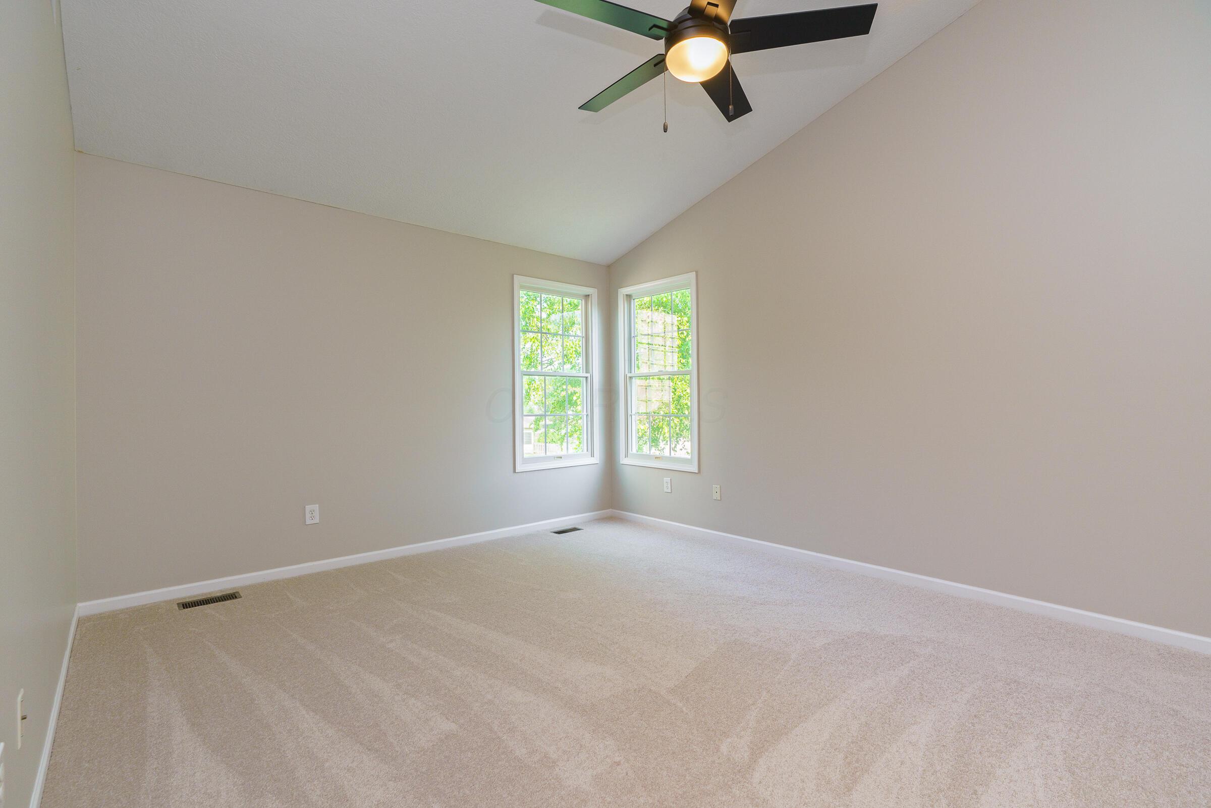 6096 Congressional Drive Property Photo 25