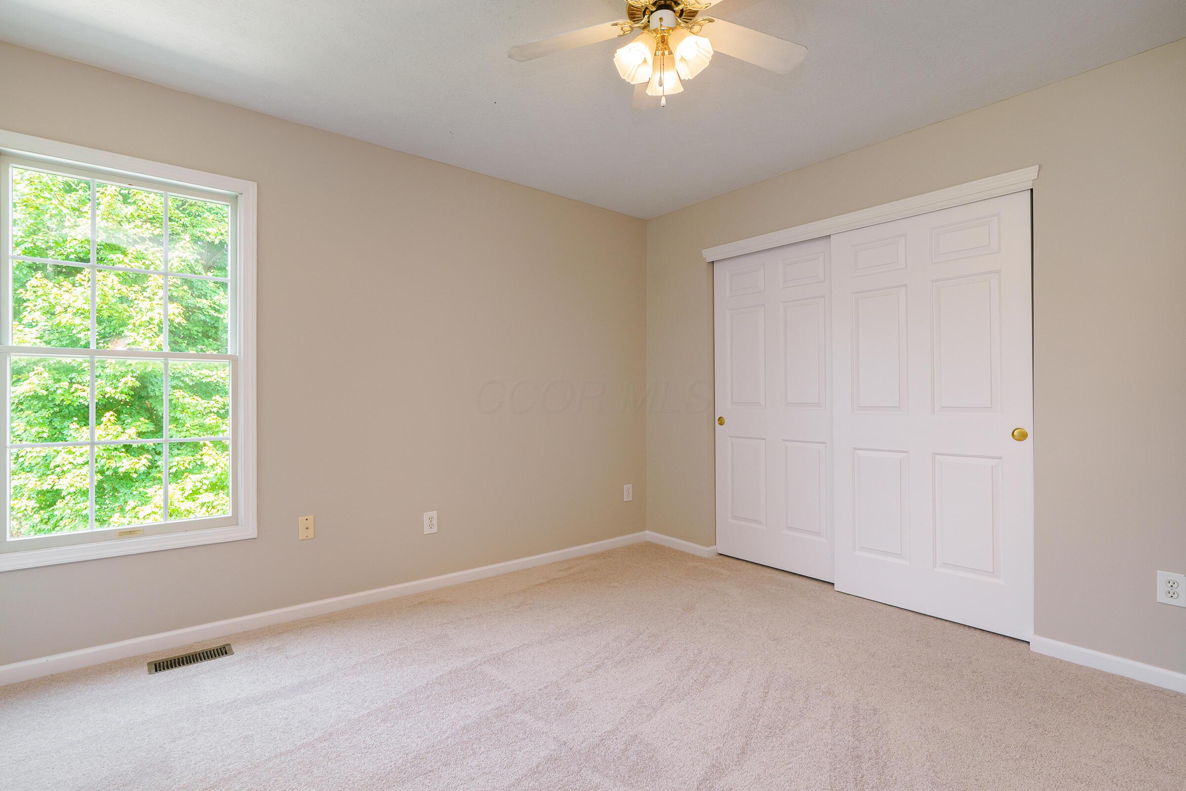 6096 Congressional Drive Property Photo 33