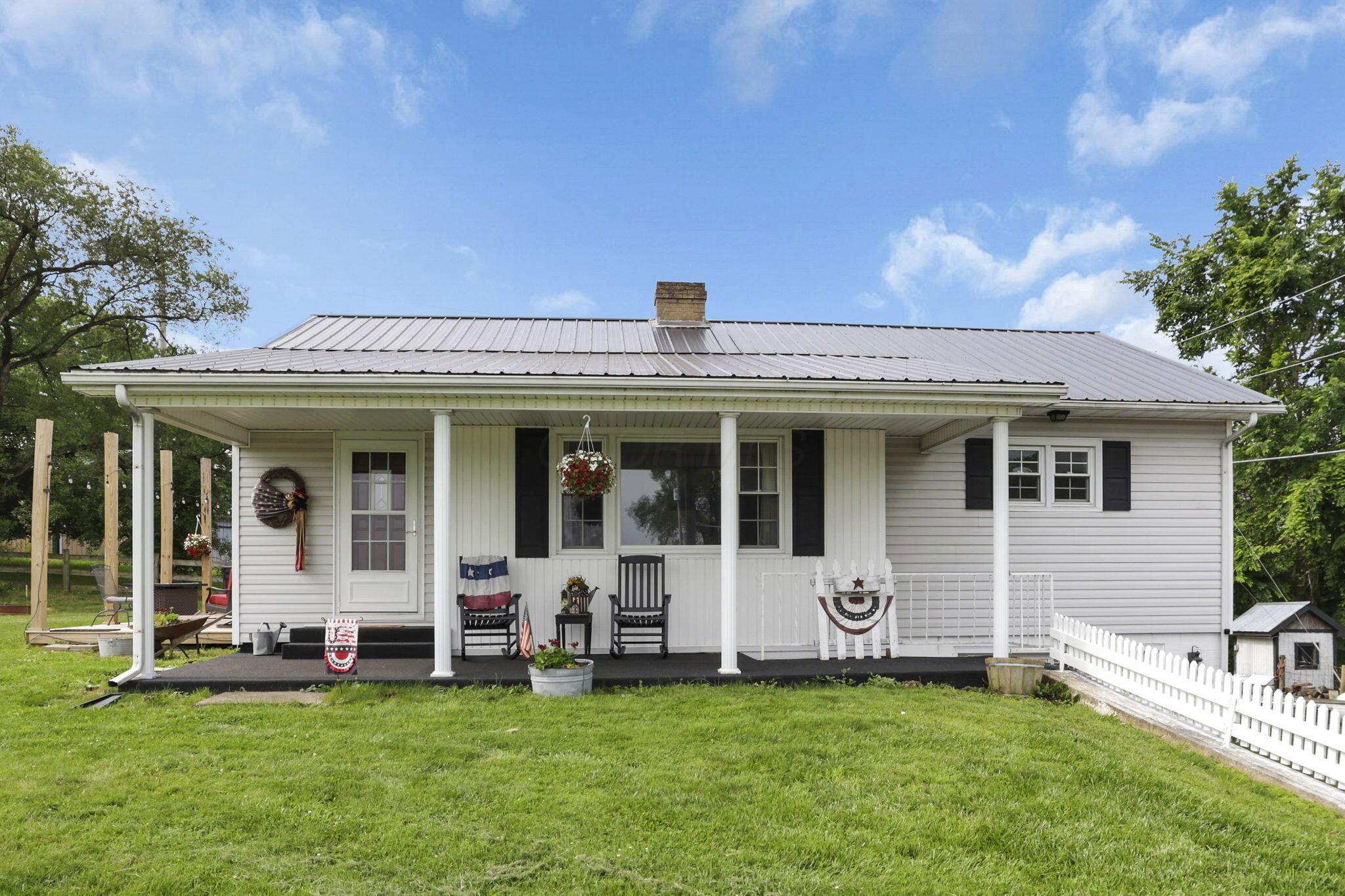 17519 Thompson Ridge Road Property Photo 1