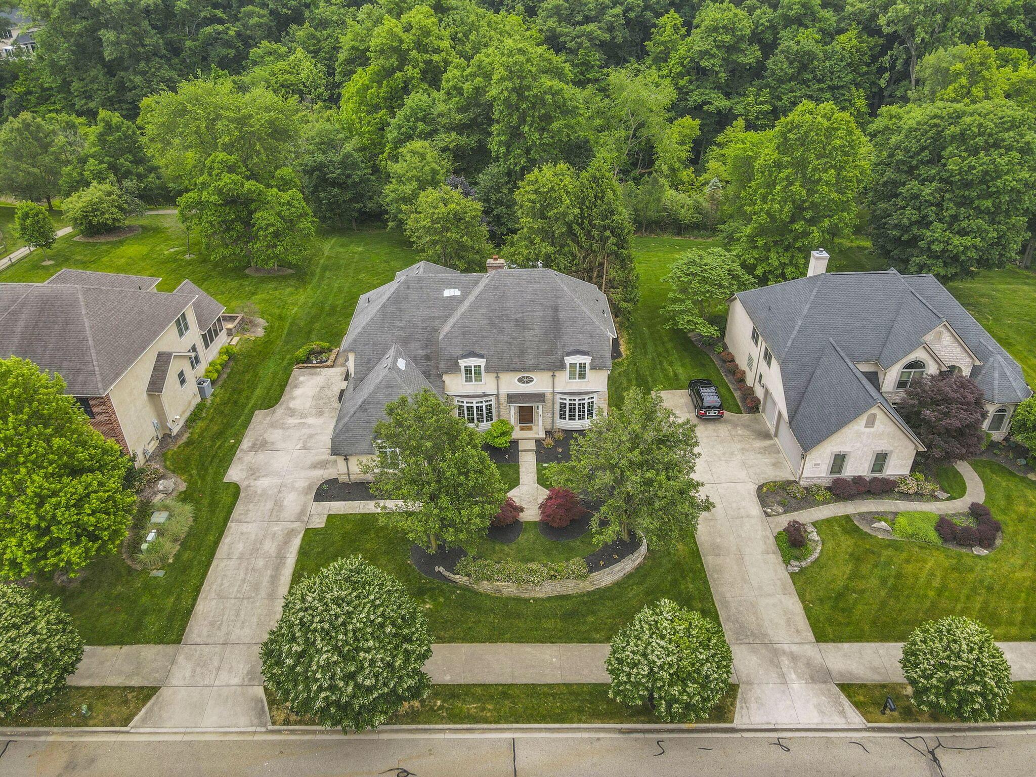 4329 Wyandotte Woods Boulevard Property Photo 1