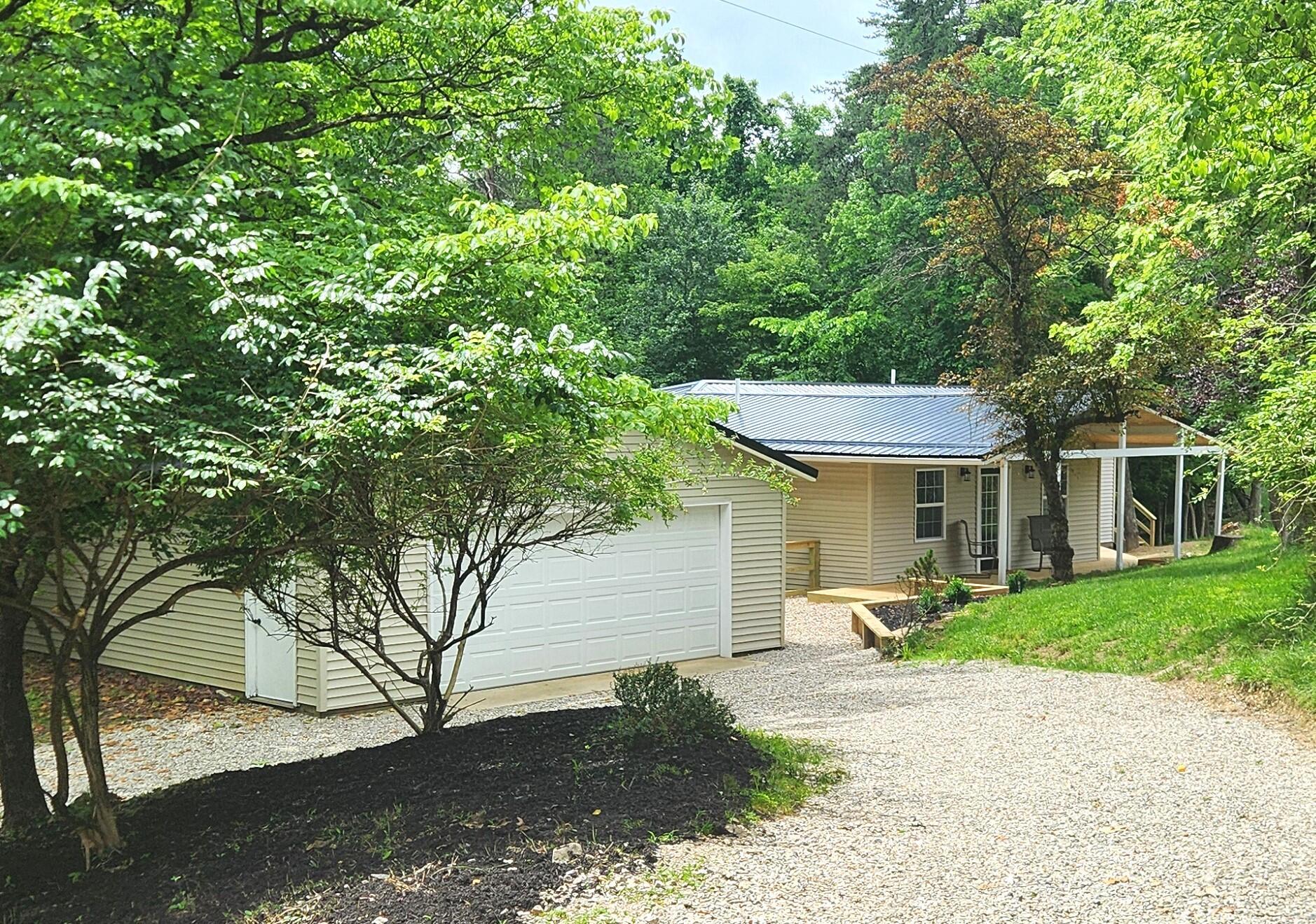 429 Hide-a-way Hills Lane Property Photo 1