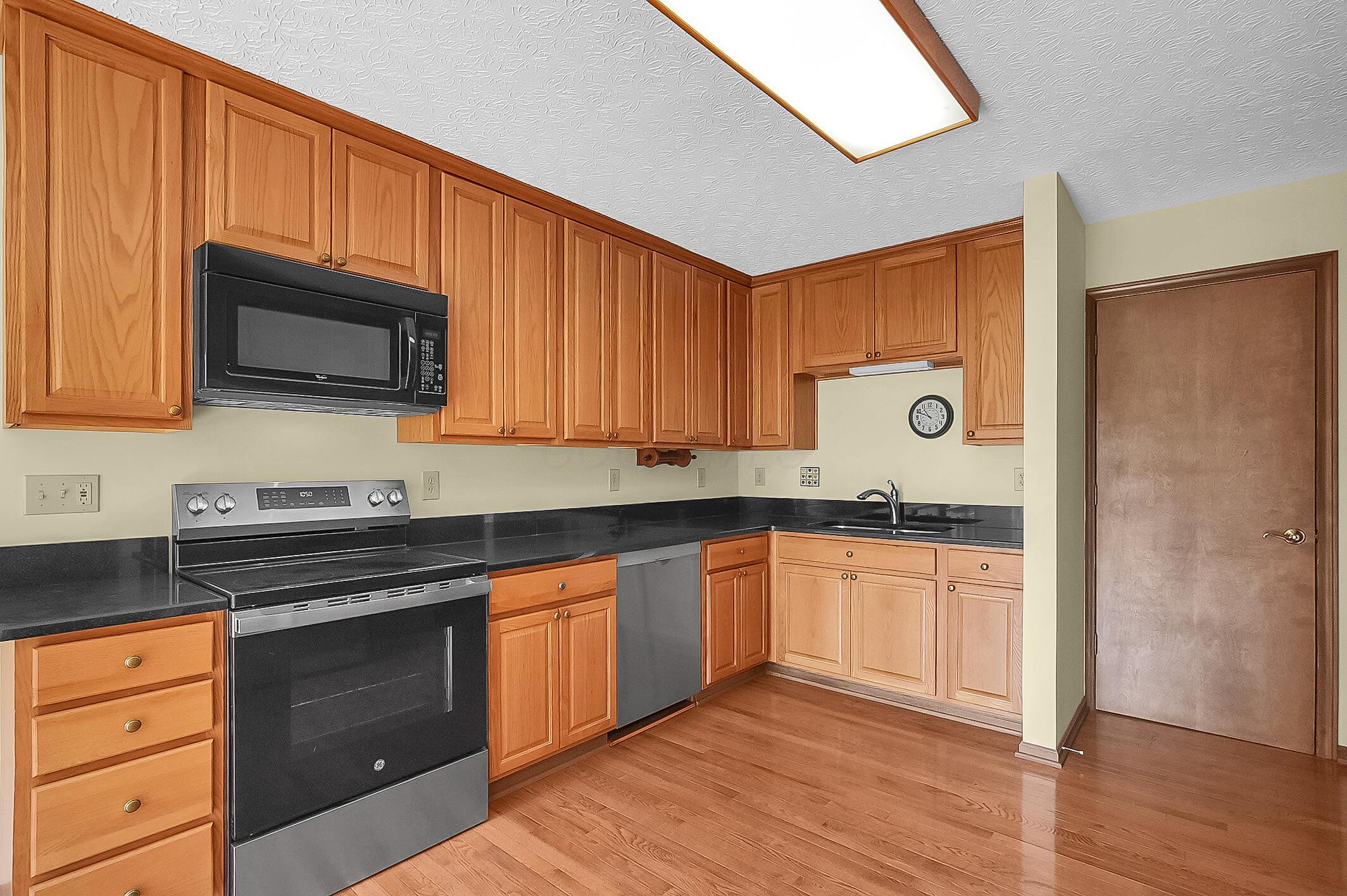 4860 Britton Farms Drive Property Photo 13