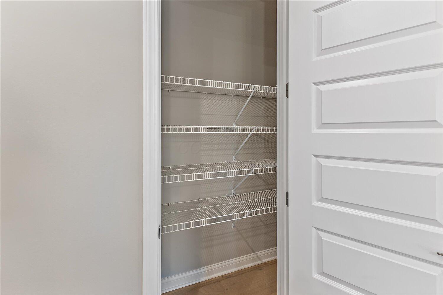2504 Bent Grass Drive Property Photo 8