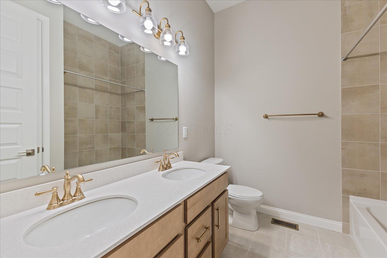 2504 Bent Grass Drive Property Photo 28