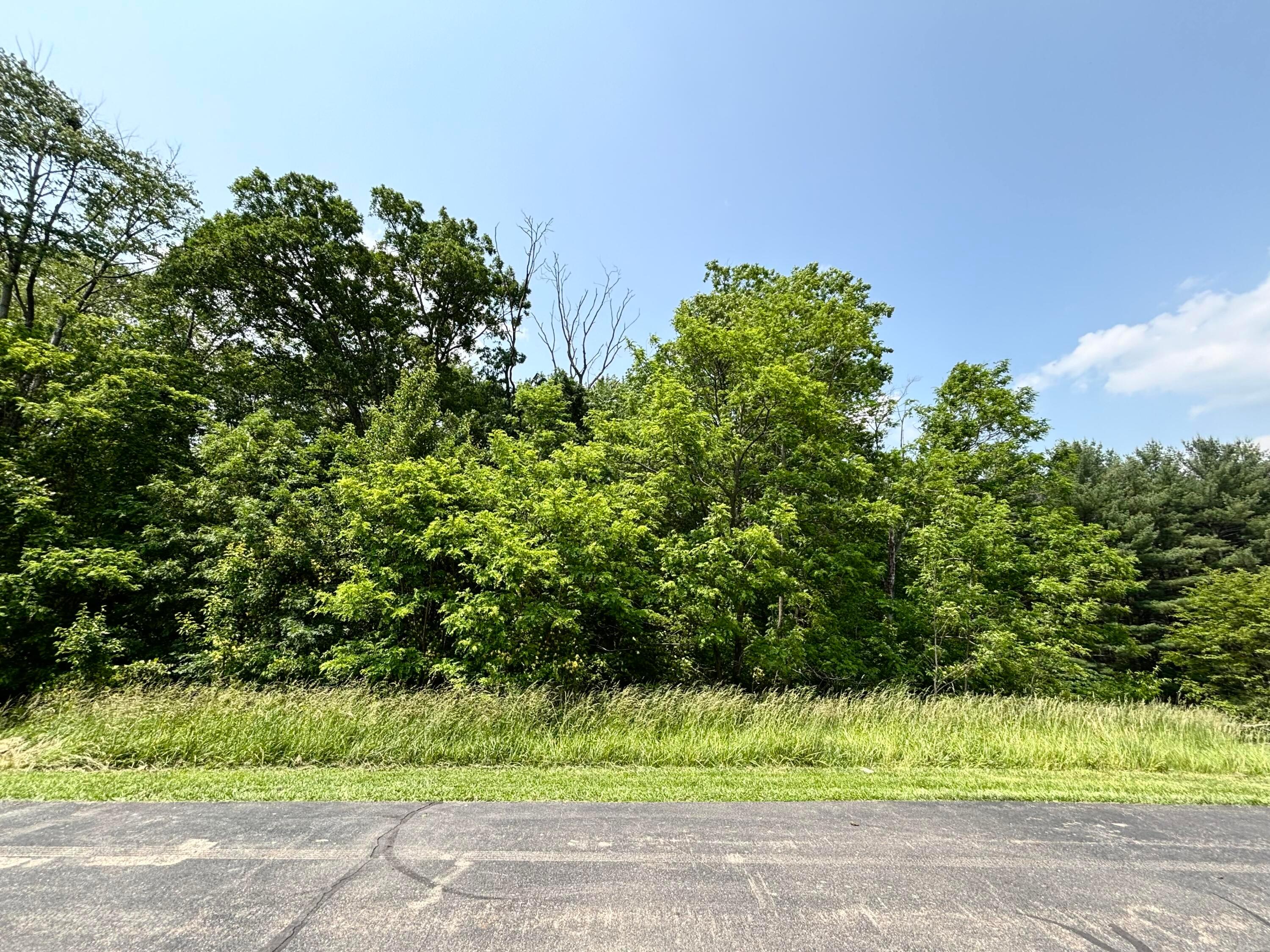 546 Edgehill Circle Property Photo 1