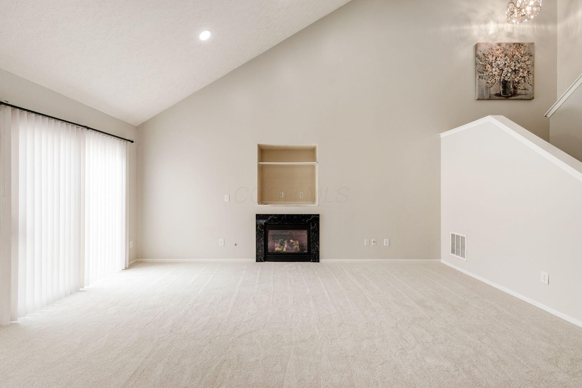 5595 Marshfield Drive Property Photo 12