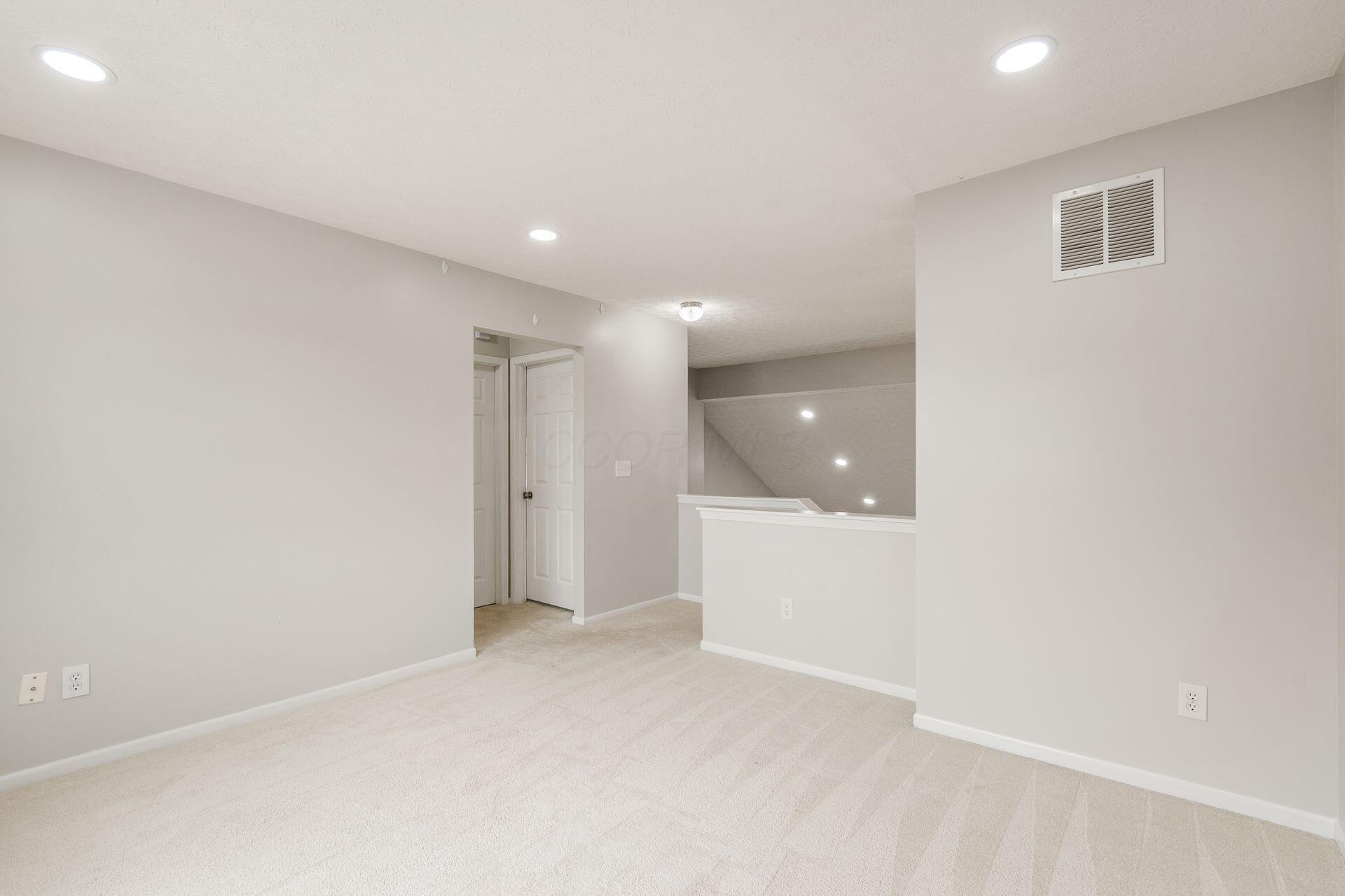 5595 Marshfield Drive Property Photo 28