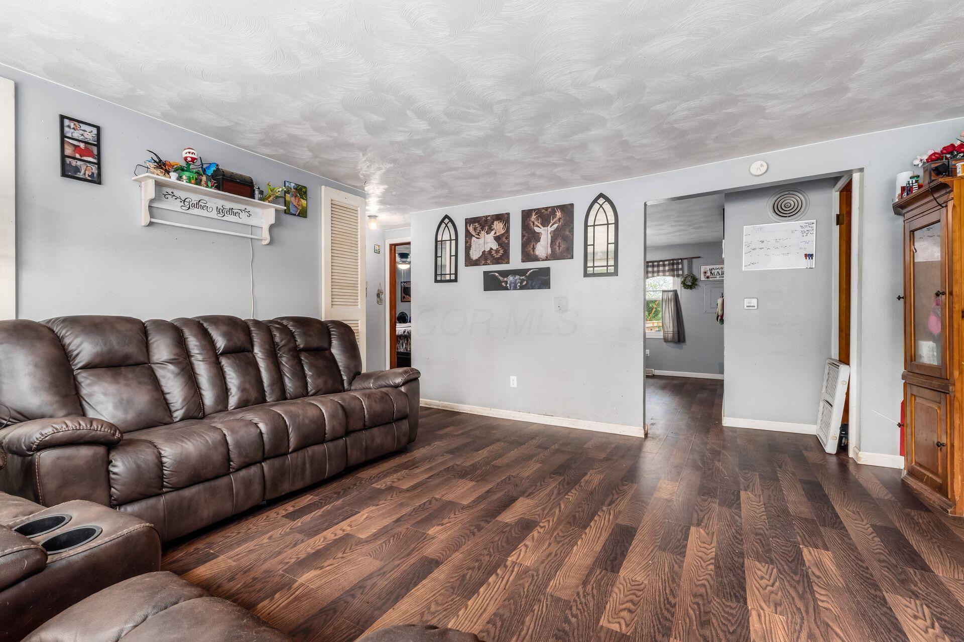 405-407 N Granville Street Property Photo 5