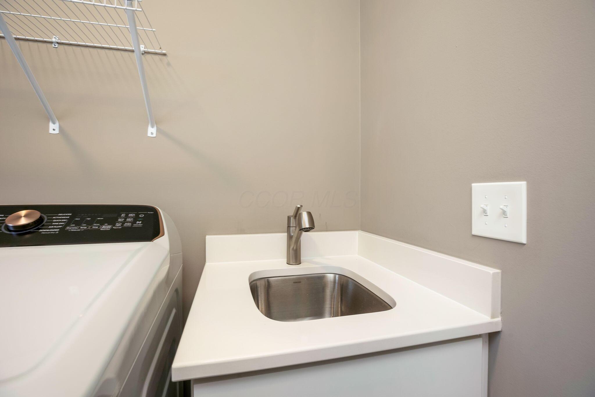 1168 Edgehill Road Property Photo 32