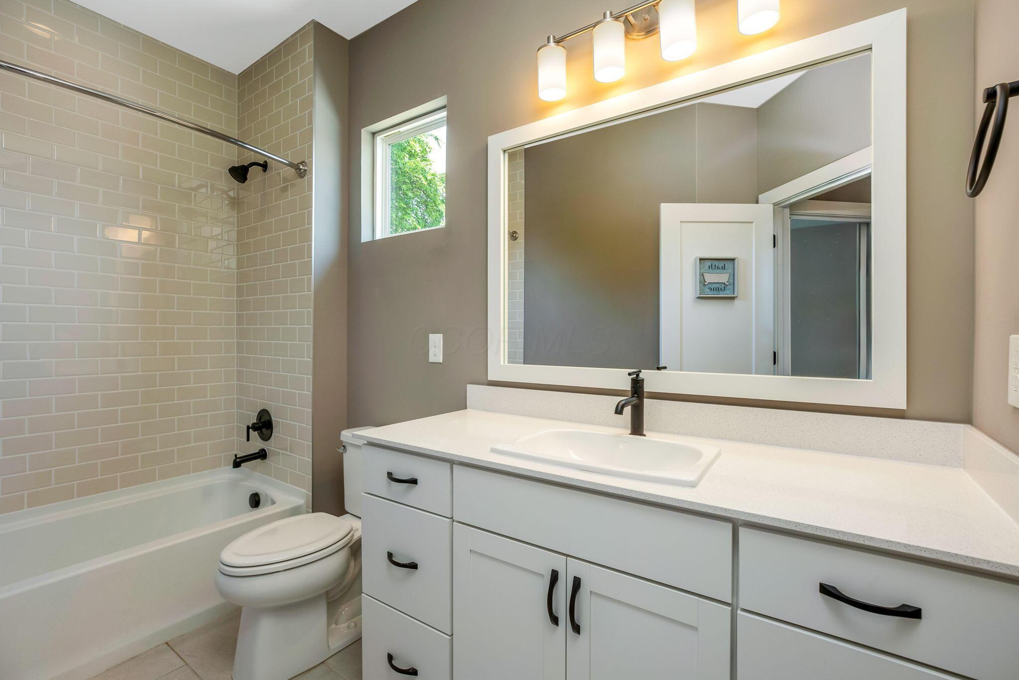 1168 Edgehill Road Property Photo 45