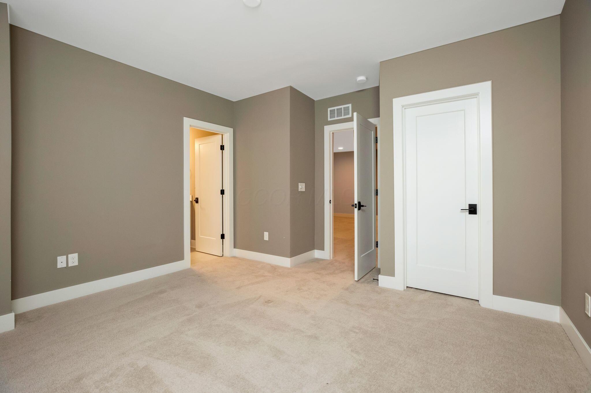 1168 Edgehill Road Property Photo 55