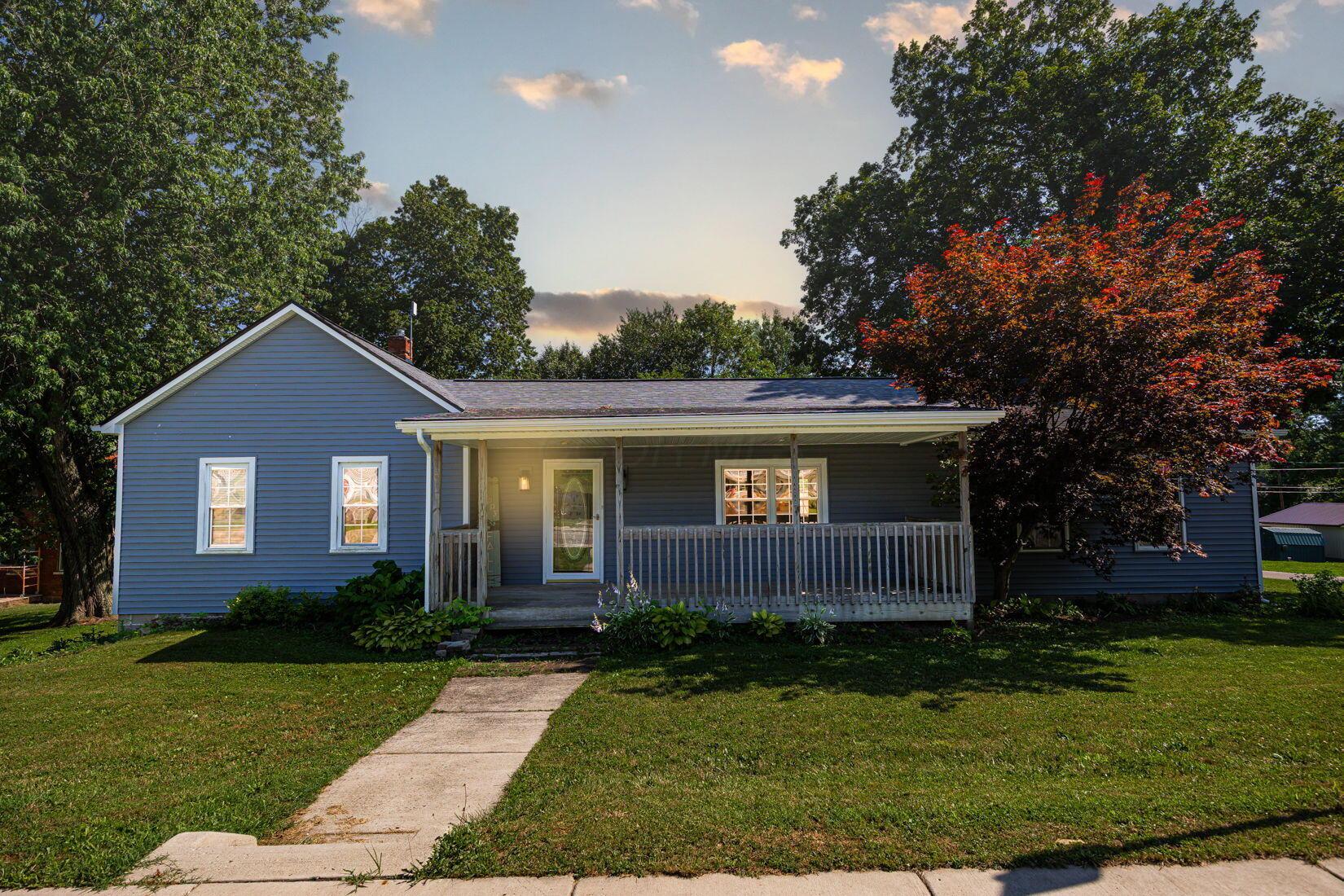 15588 Main Street Se Property Photo 2