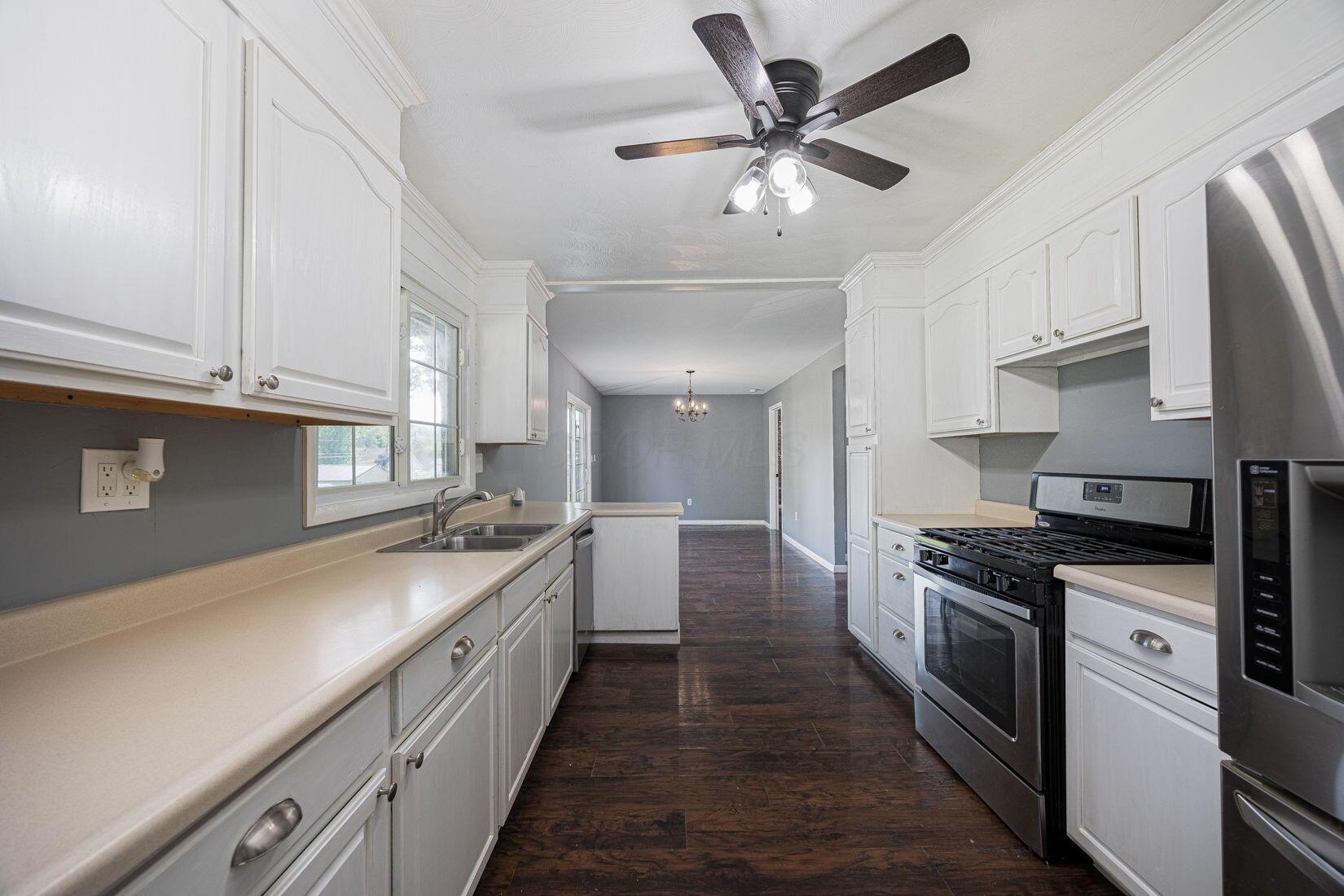 15588 Main Street Se Property Photo 22
