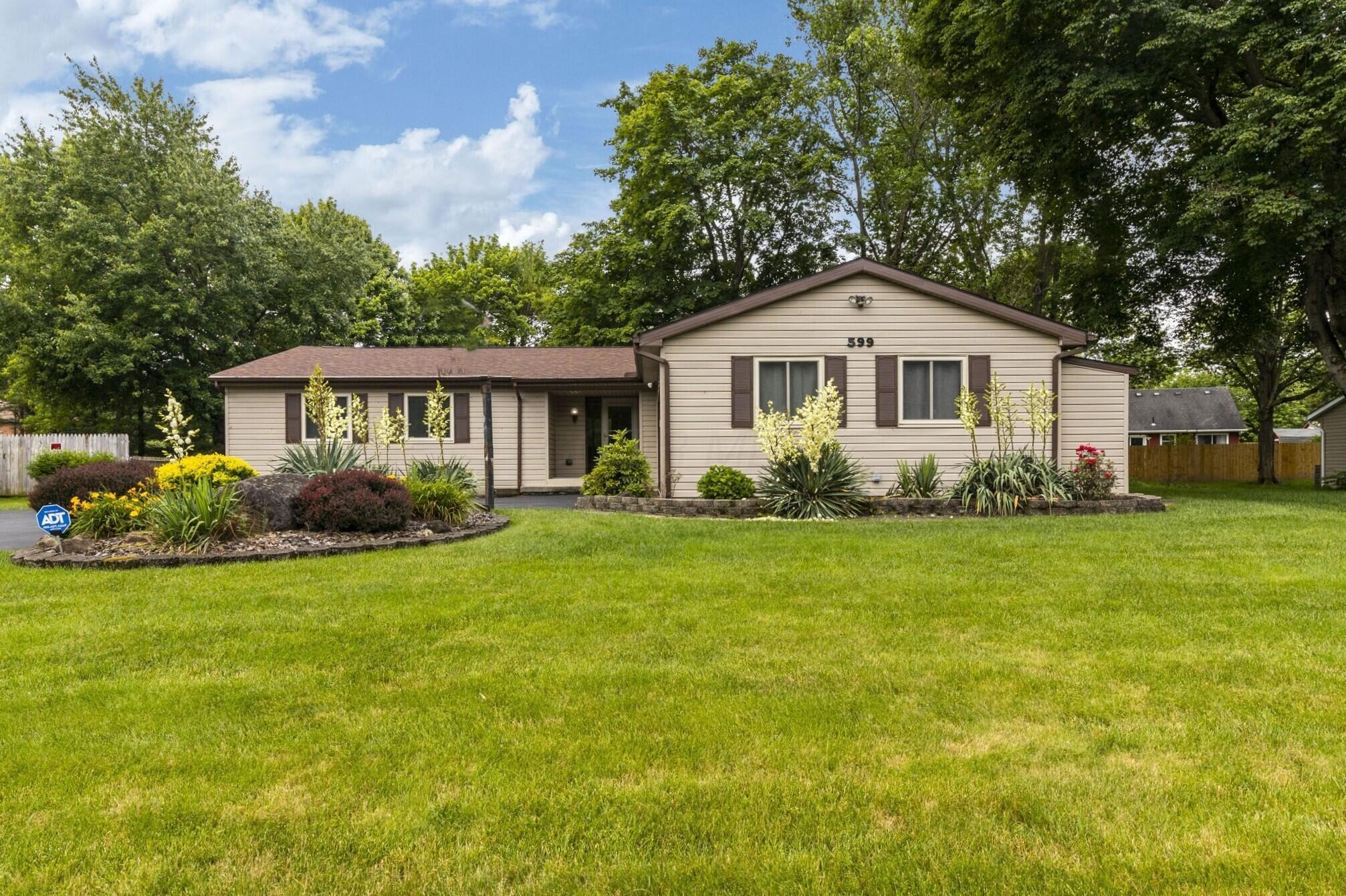 599 Rosehill Road Property Photo 1
