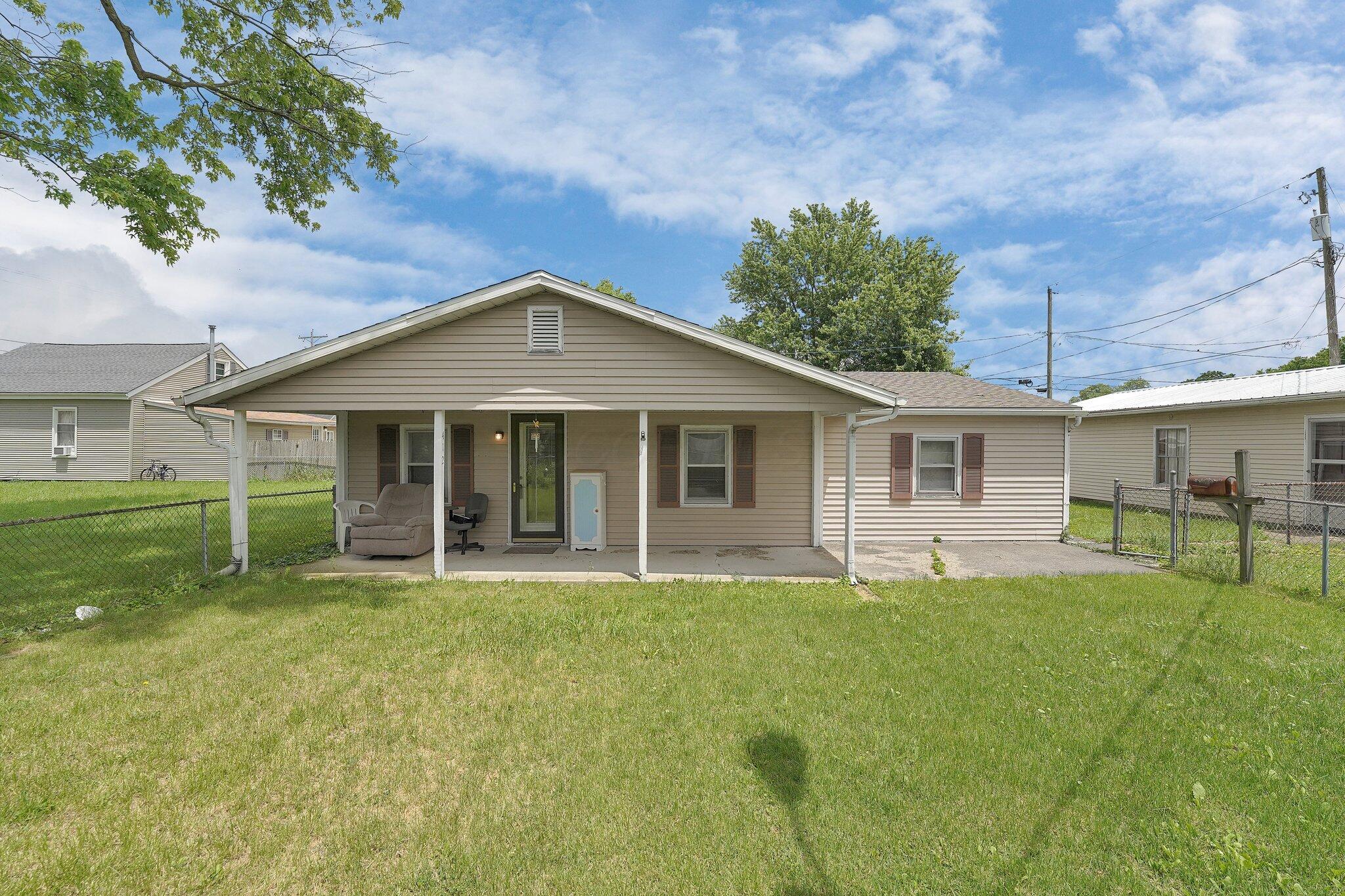 412 E Mill Street Property Photo 1