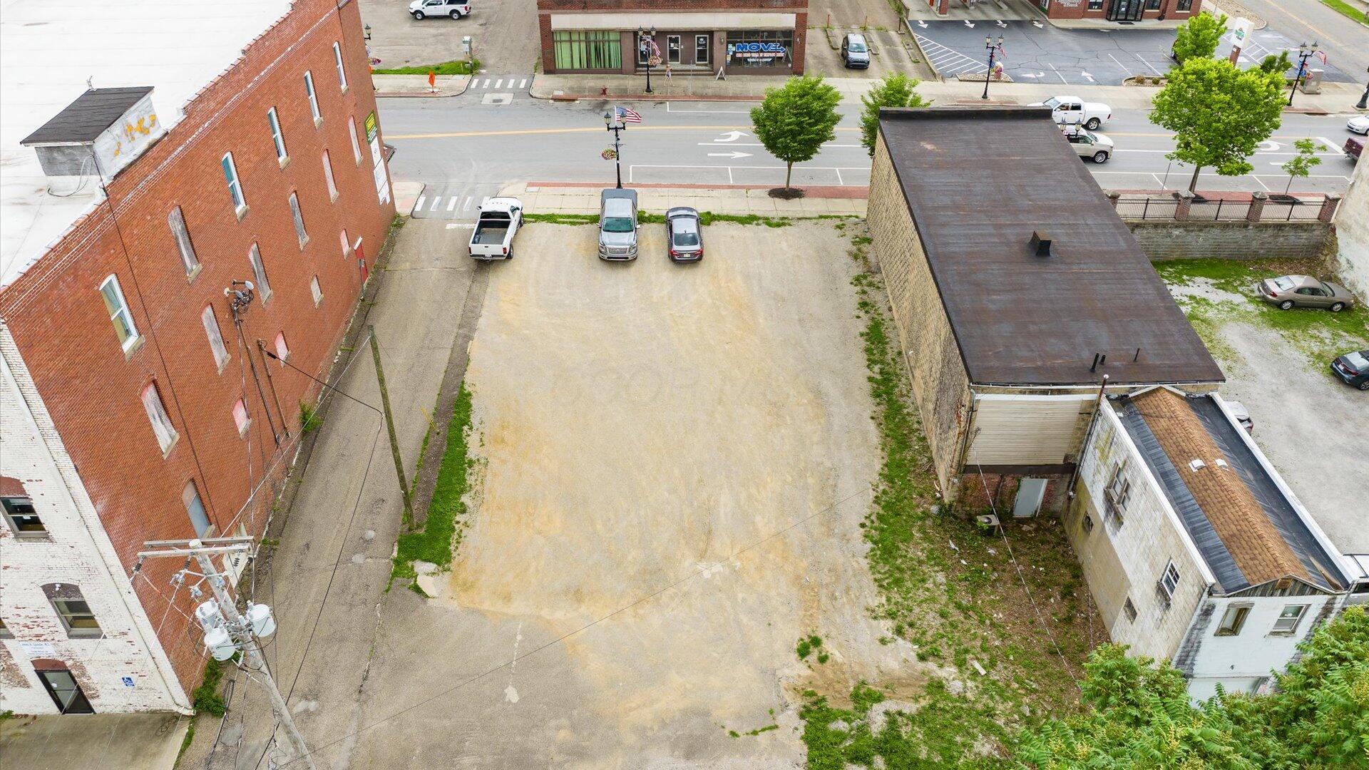927 Wheeling Avenue Property Photo 7