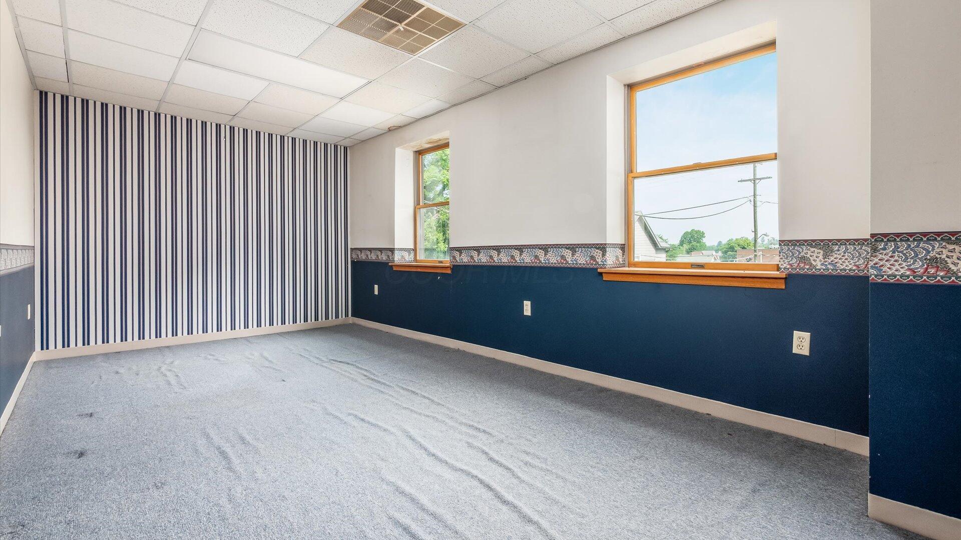 927 Wheeling Avenue Property Photo 32