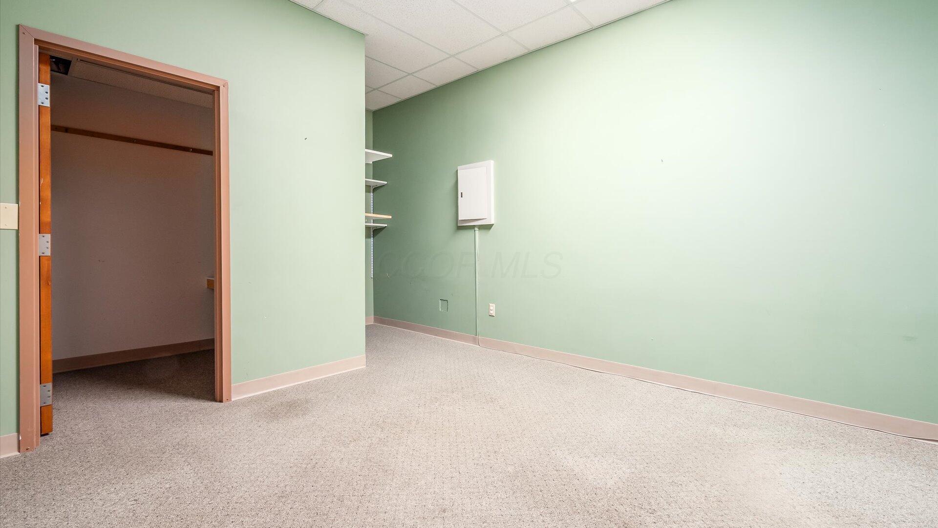 927 Wheeling Avenue Property Photo 37