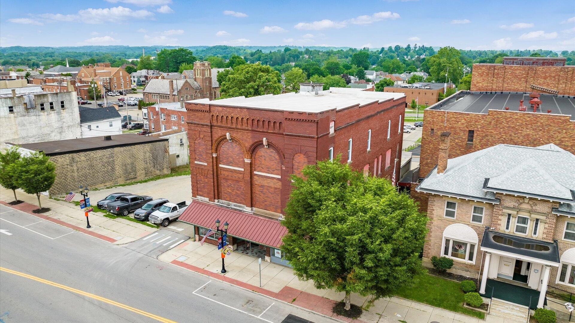 927 Wheeling Avenue Property Photo 1