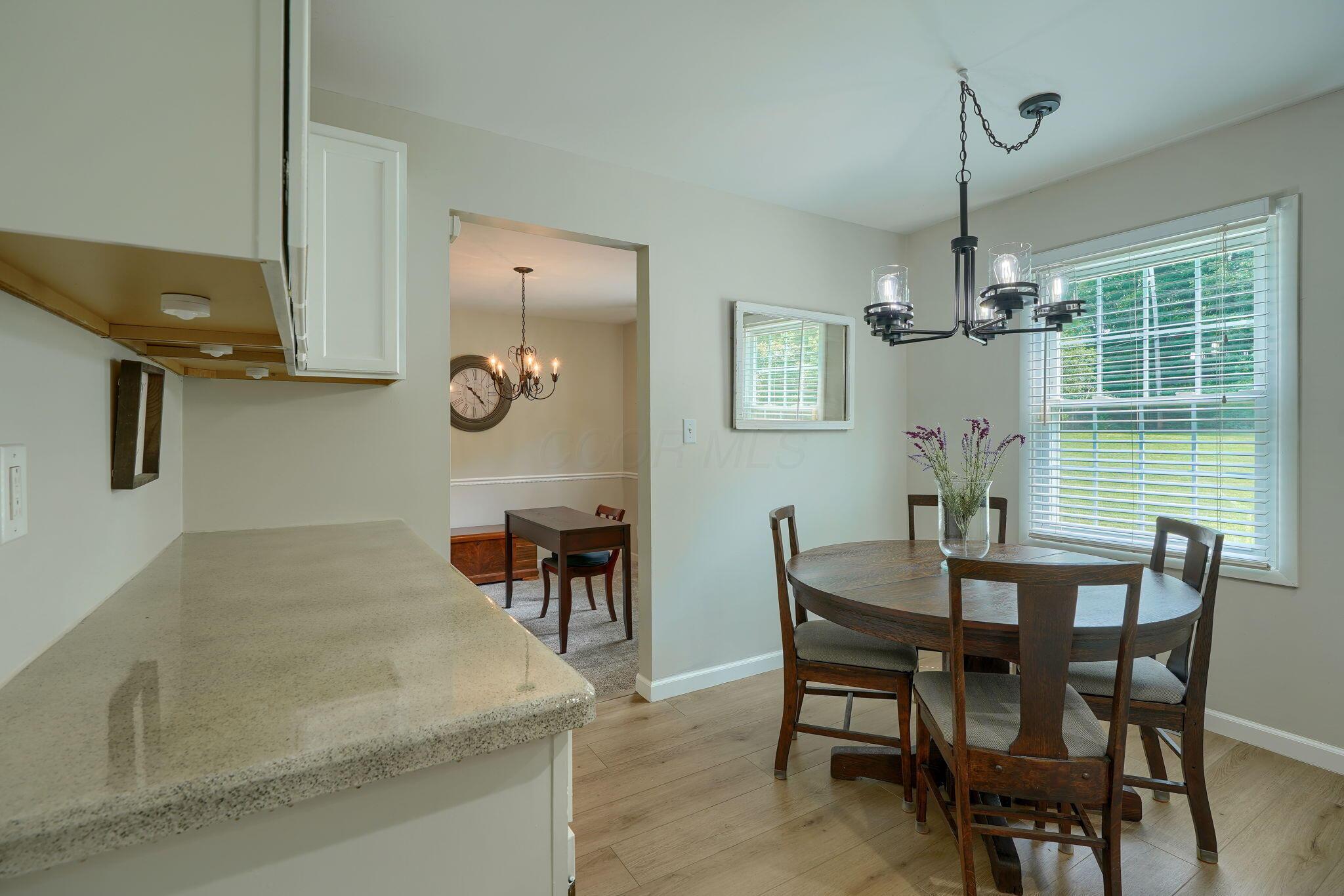 6676 Woodsedge Drive Property Photo 23