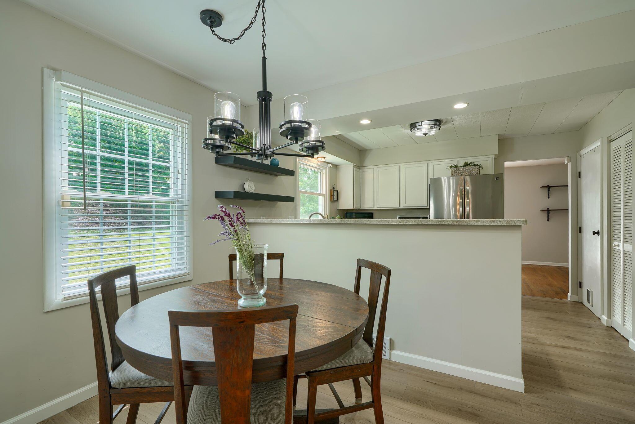 6676 Woodsedge Drive Property Photo 26