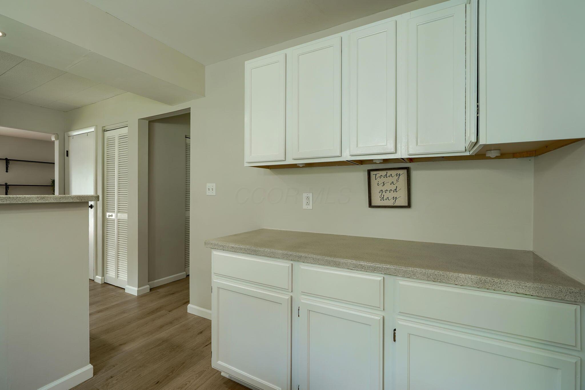 6676 Woodsedge Drive Property Photo 27