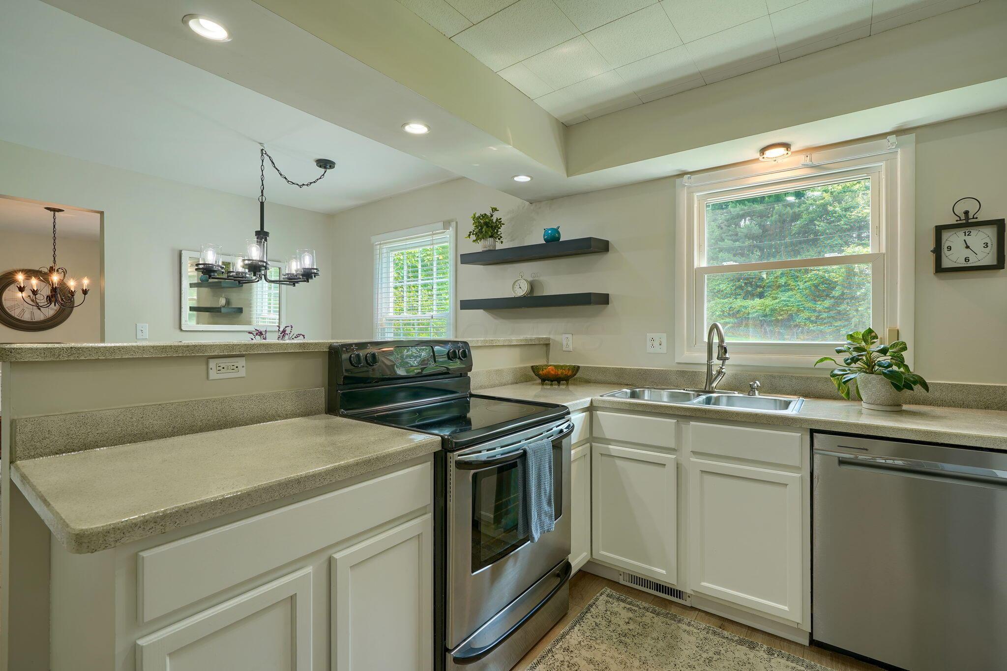 6676 Woodsedge Drive Property Photo 29