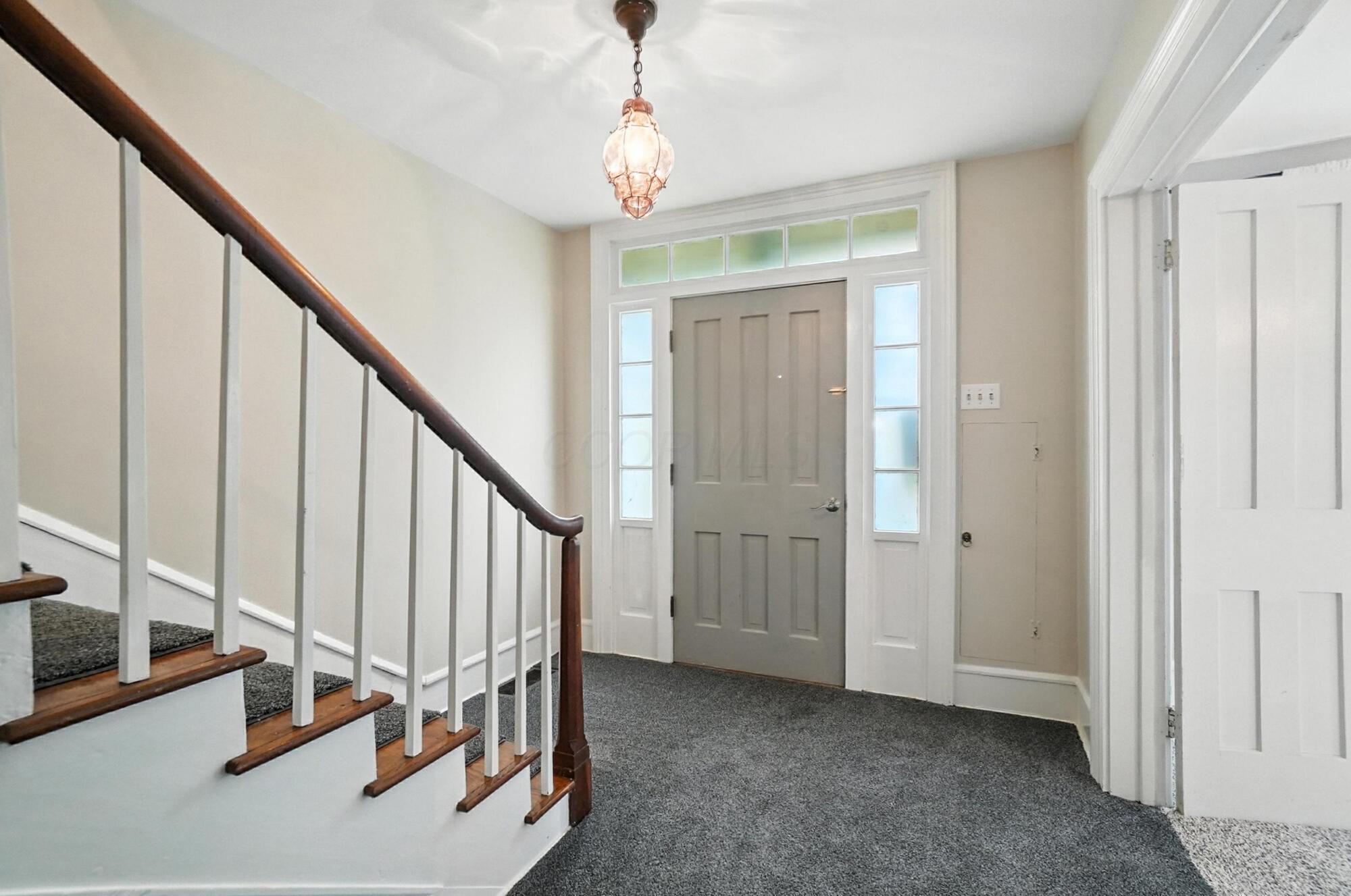 565 Granville Street Property Photo 12