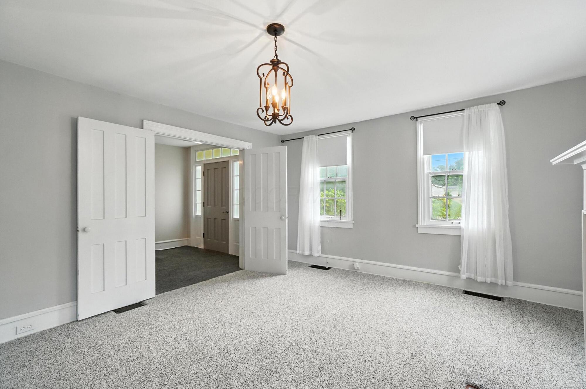 565 Granville Street Property Photo 15