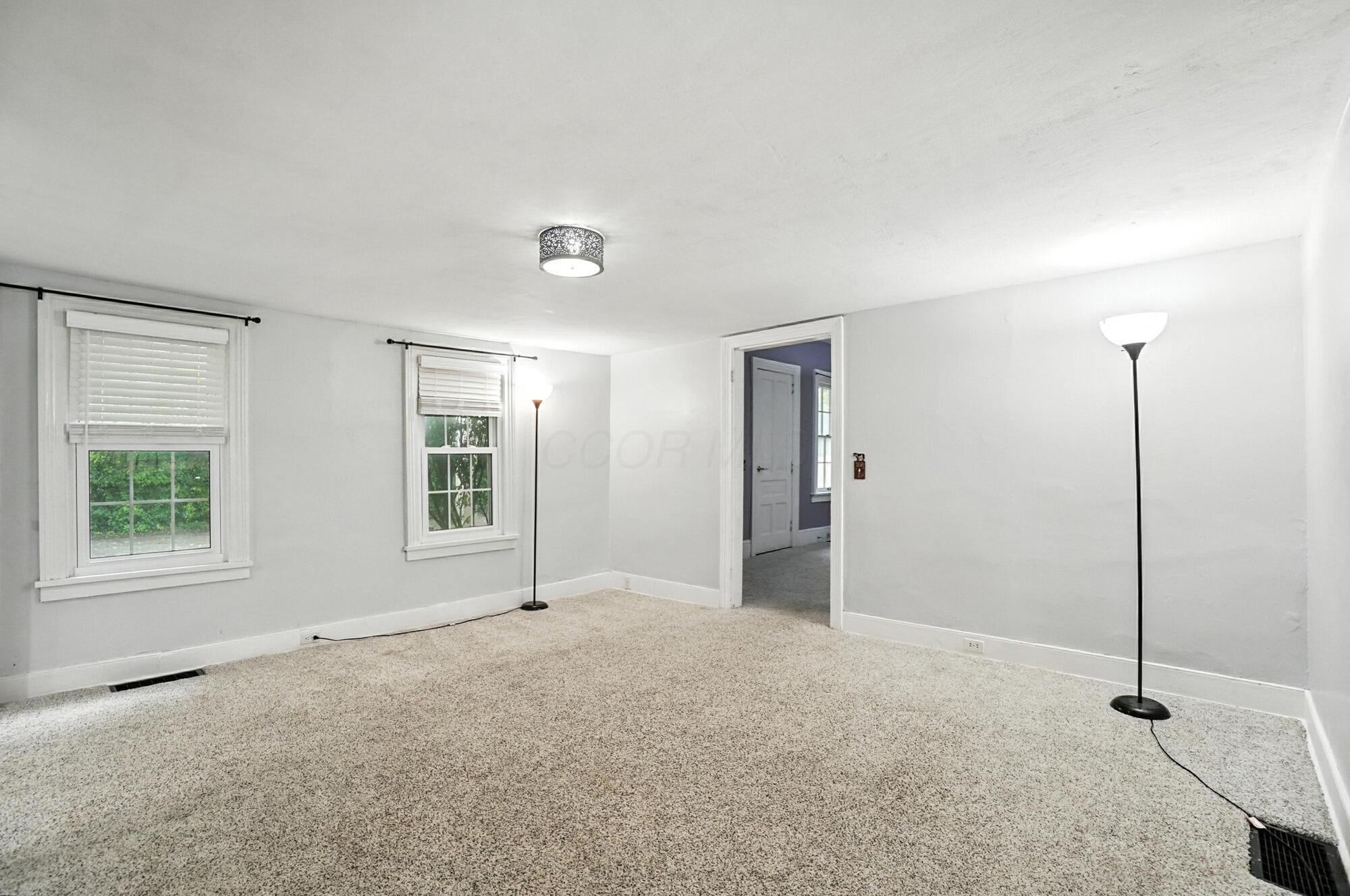 565 Granville Street Property Photo 23