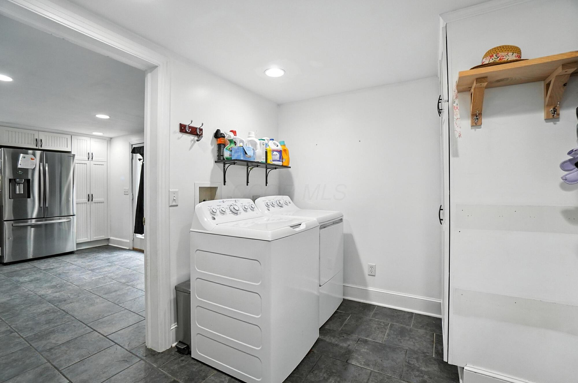 565 Granville Street Property Photo 34