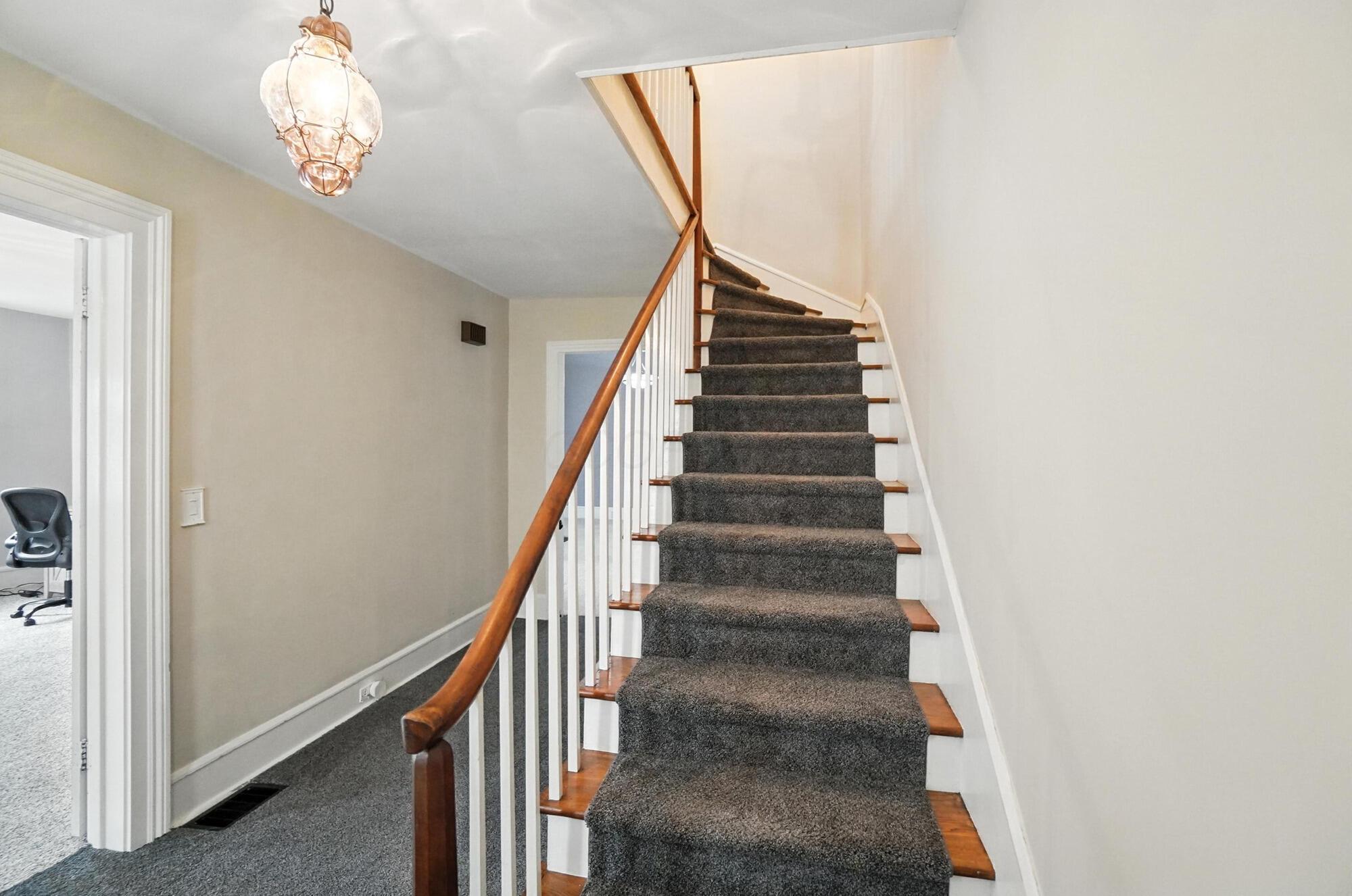 565 Granville Street Property Photo 35