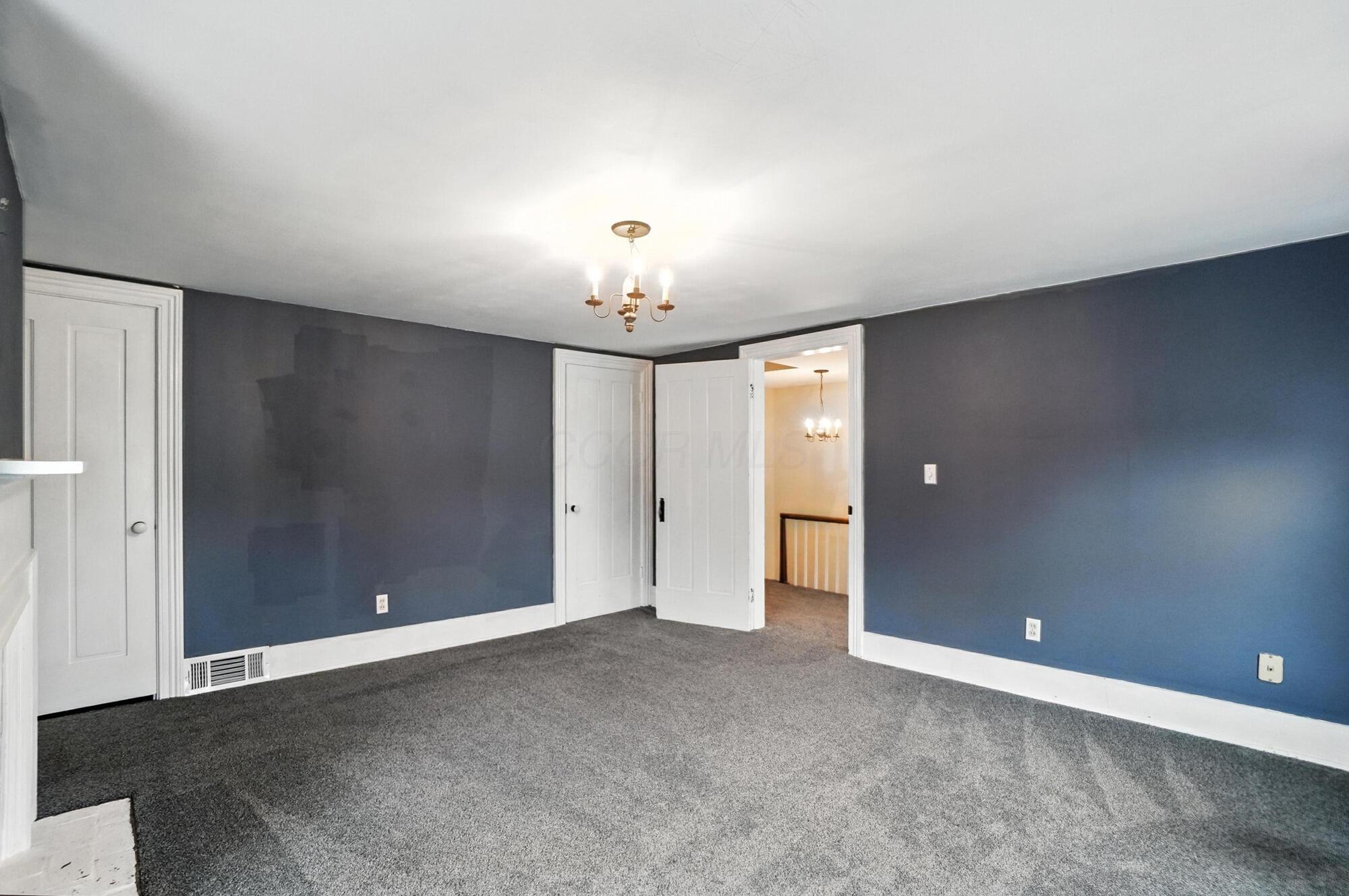 565 Granville Street Property Photo 37