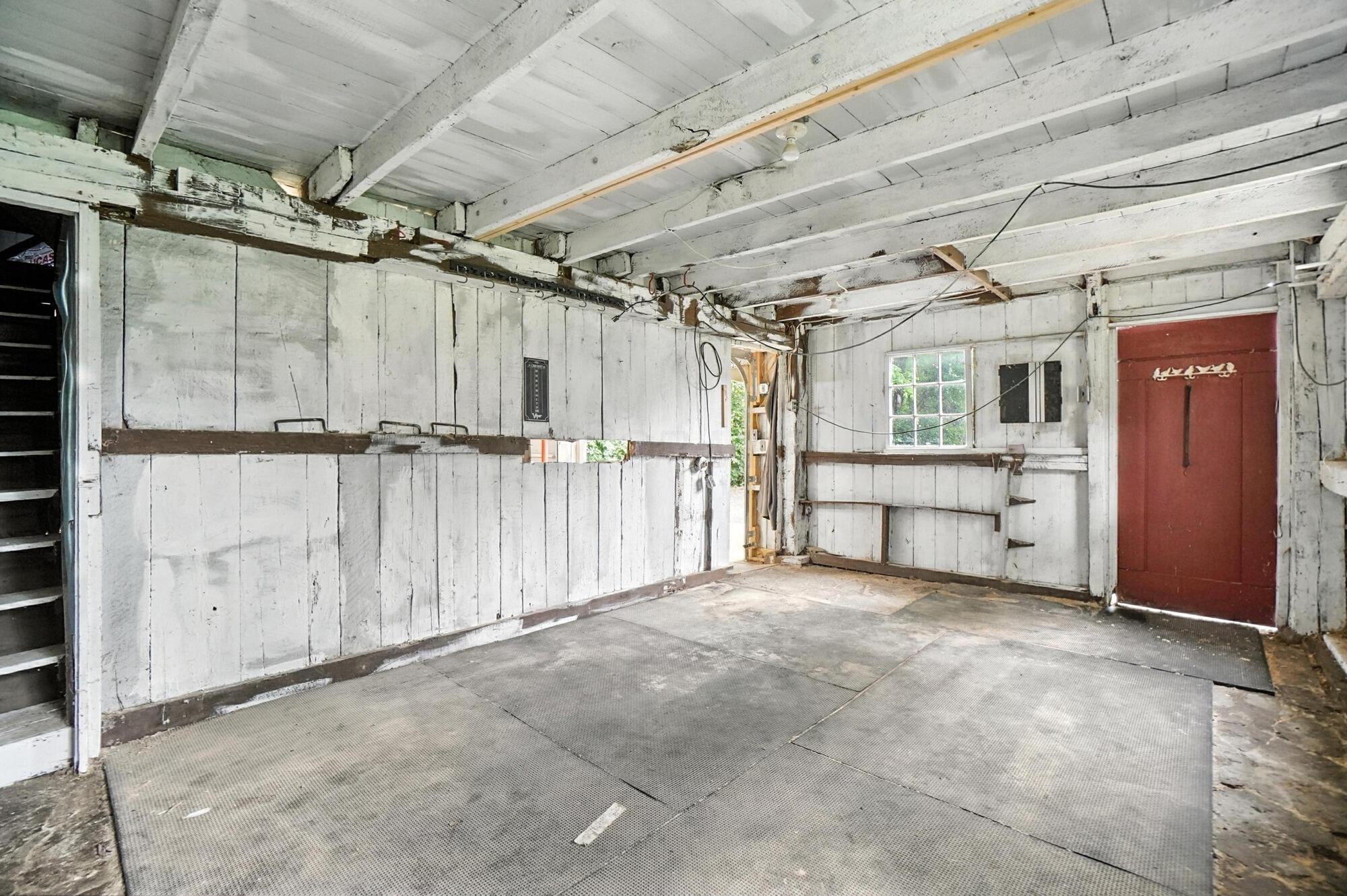 565 Granville Street Property Photo 47