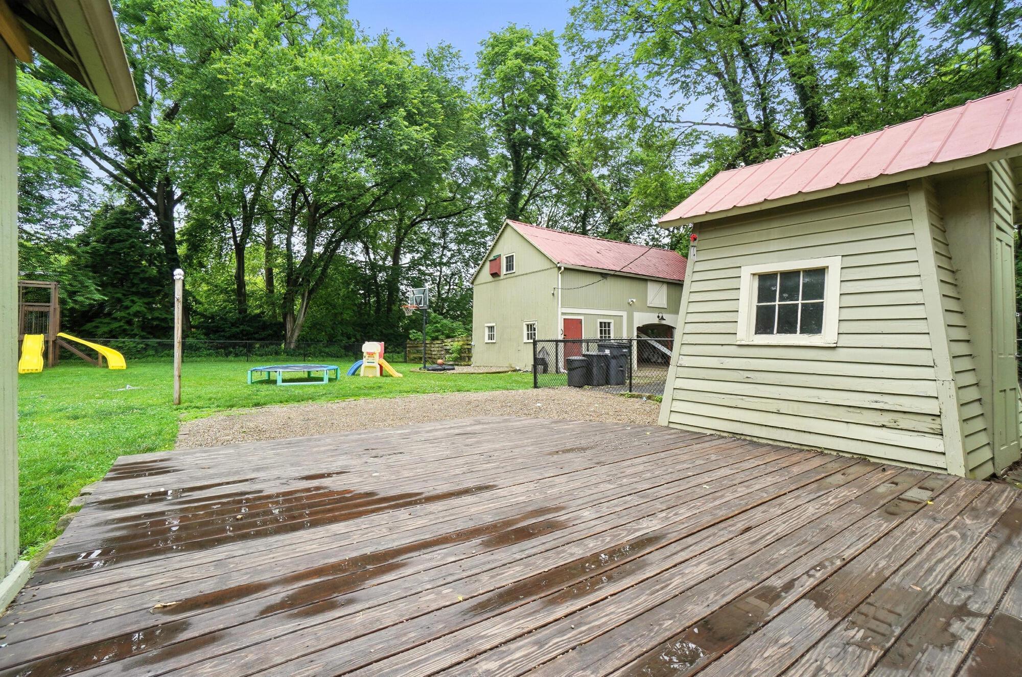 565 Granville Street Property Photo 51