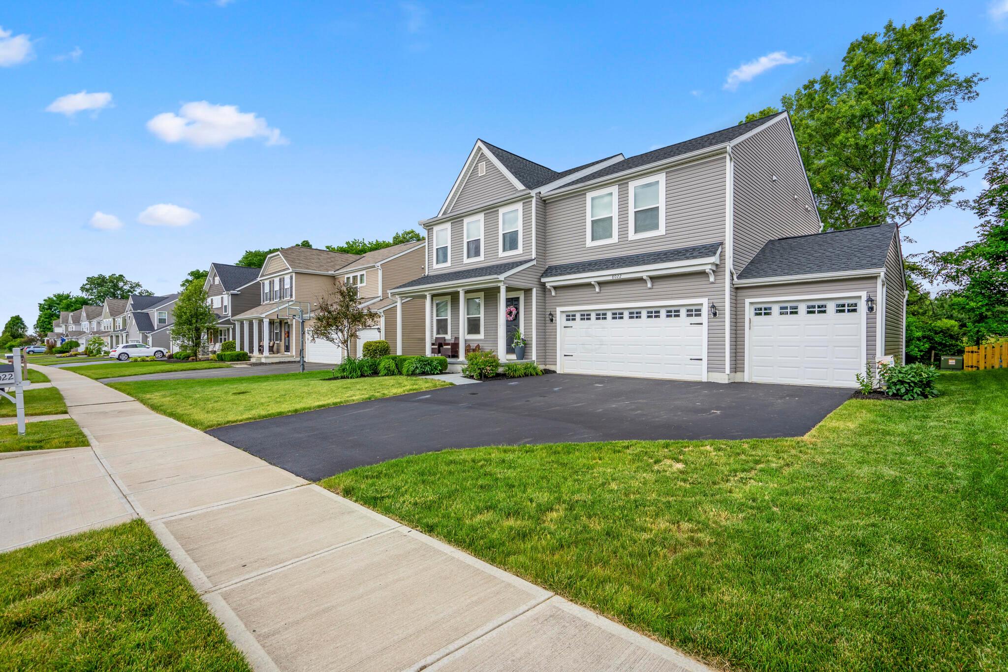 8022 Narrow Leaf Drive Property Photo 1