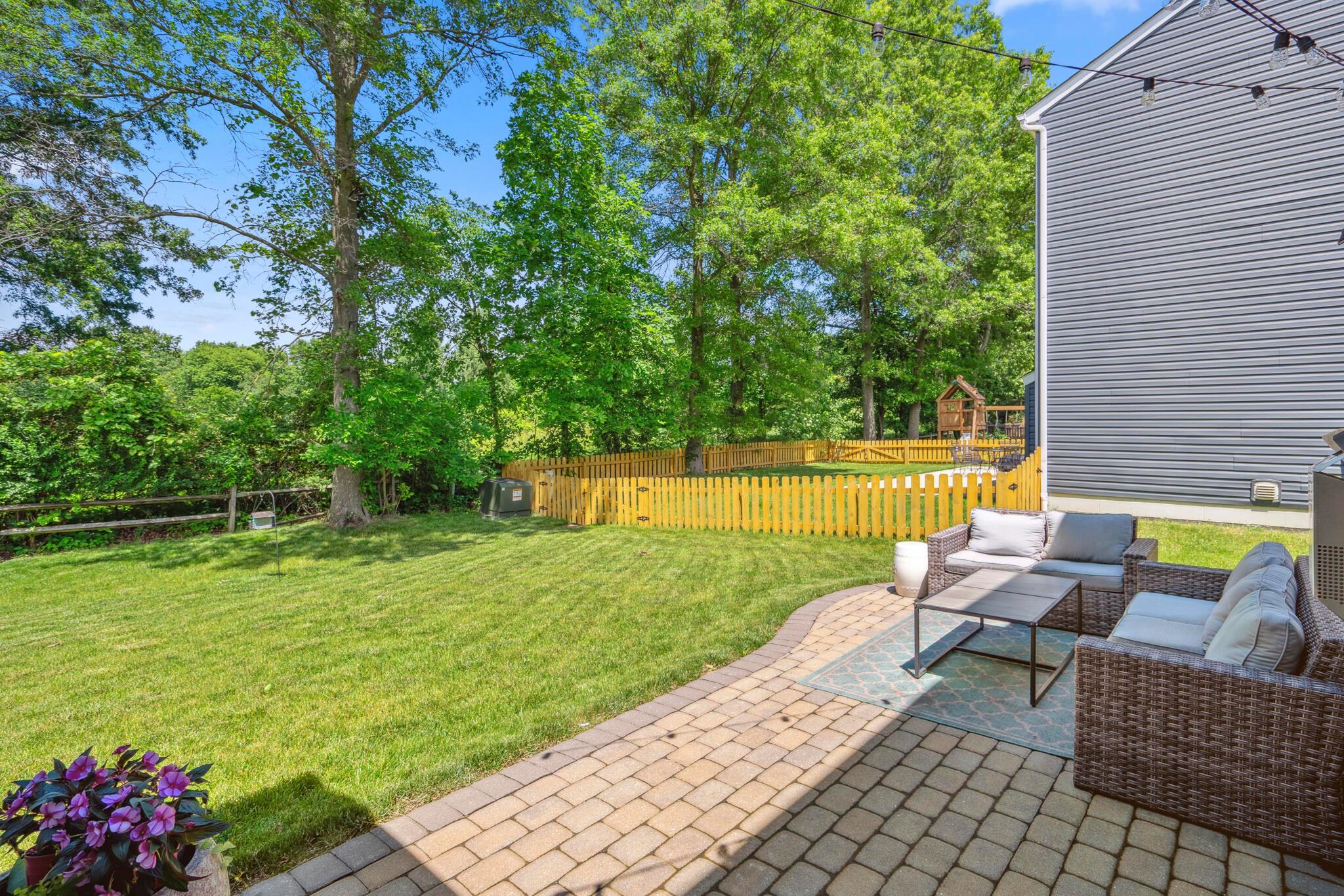 8022 Narrow Leaf Drive Property Photo 8