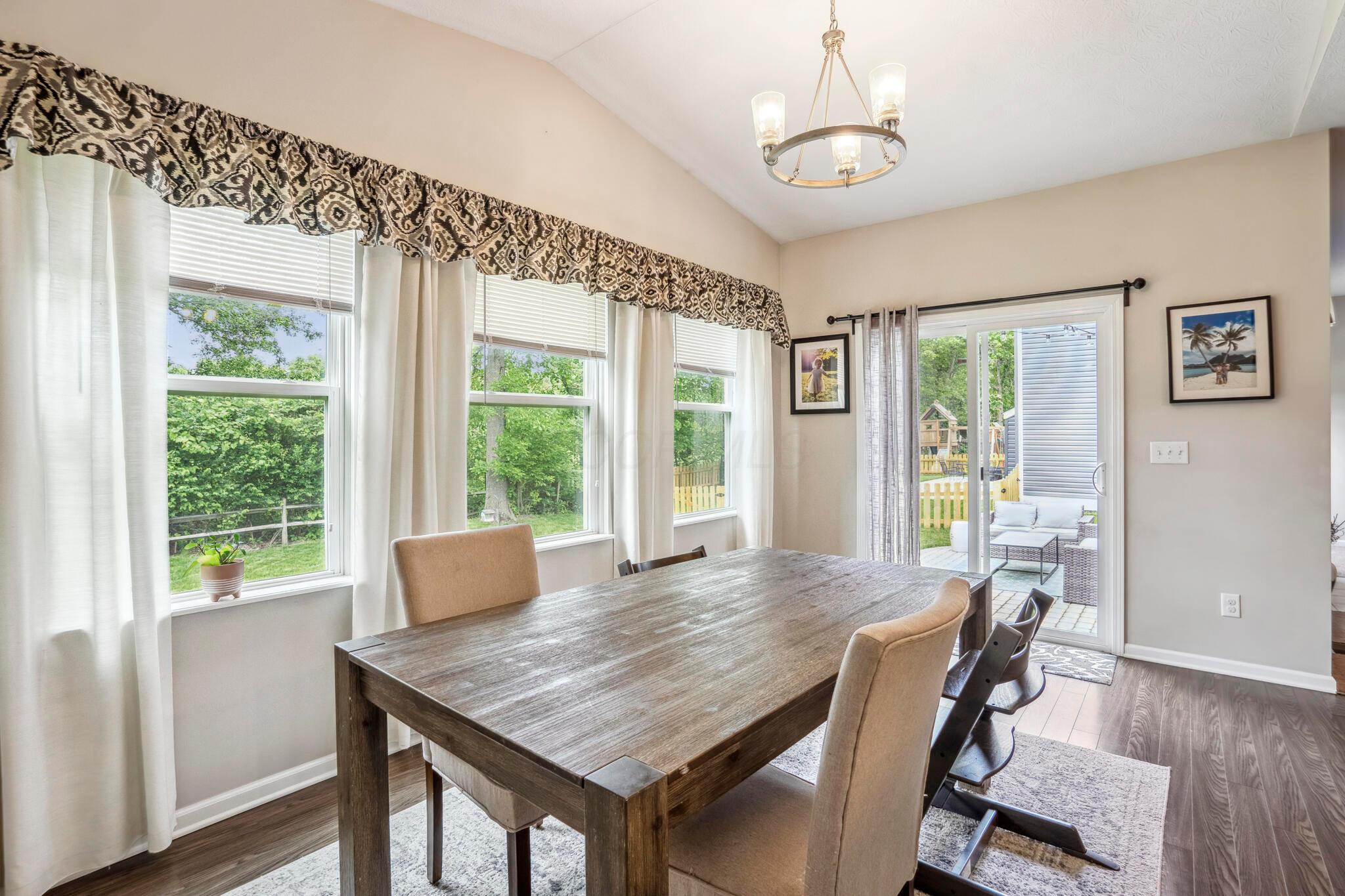 8022 Narrow Leaf Drive Property Photo 14