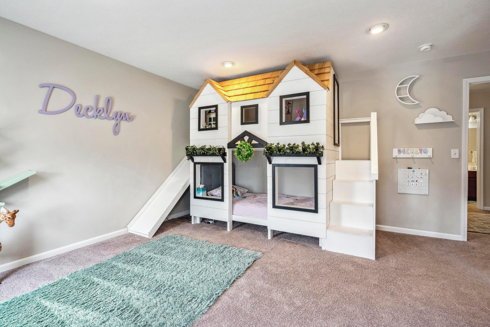 8022 Narrow Leaf Drive Property Photo 30