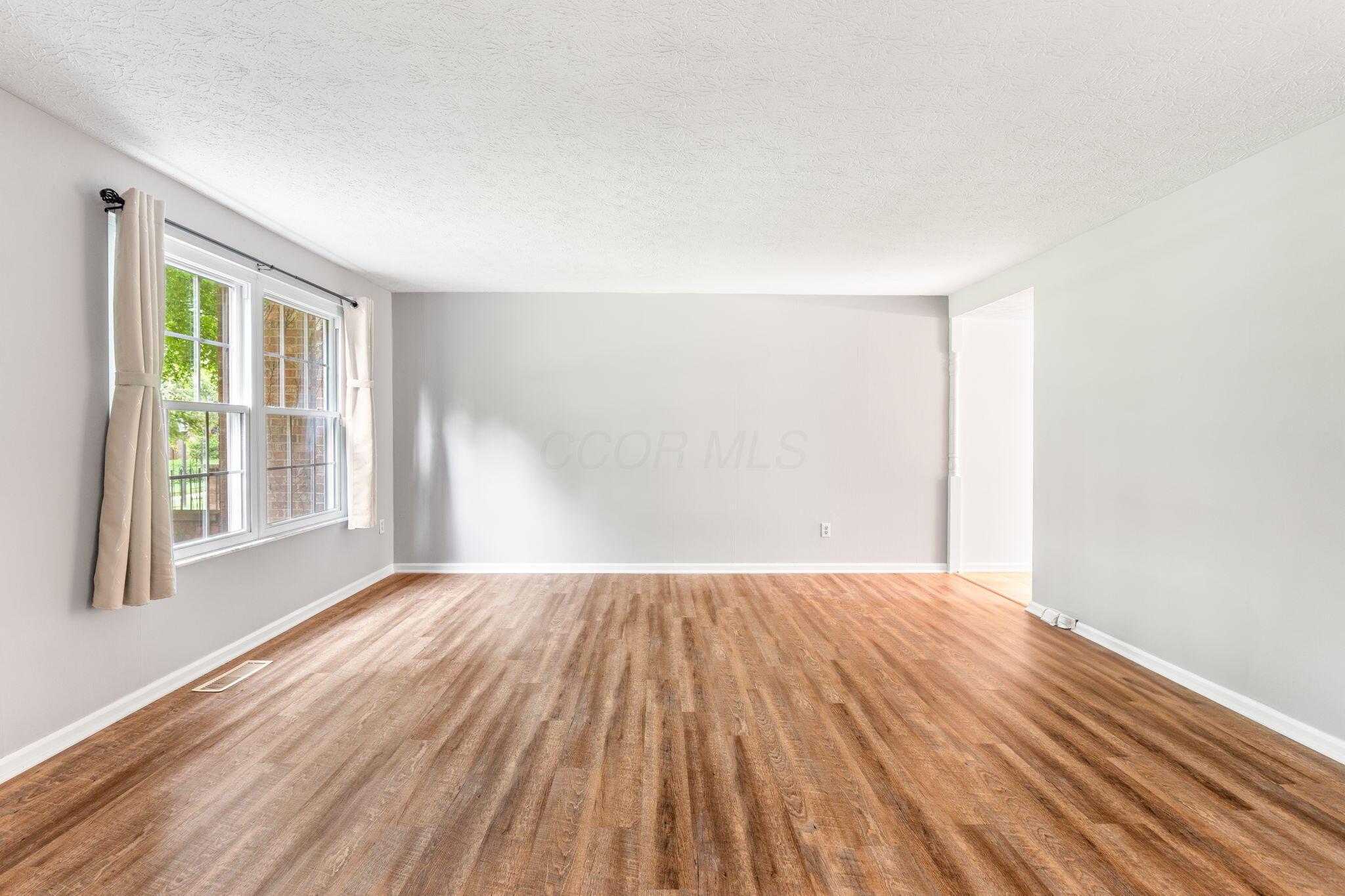 5108 Sansom Court Property Photo 6