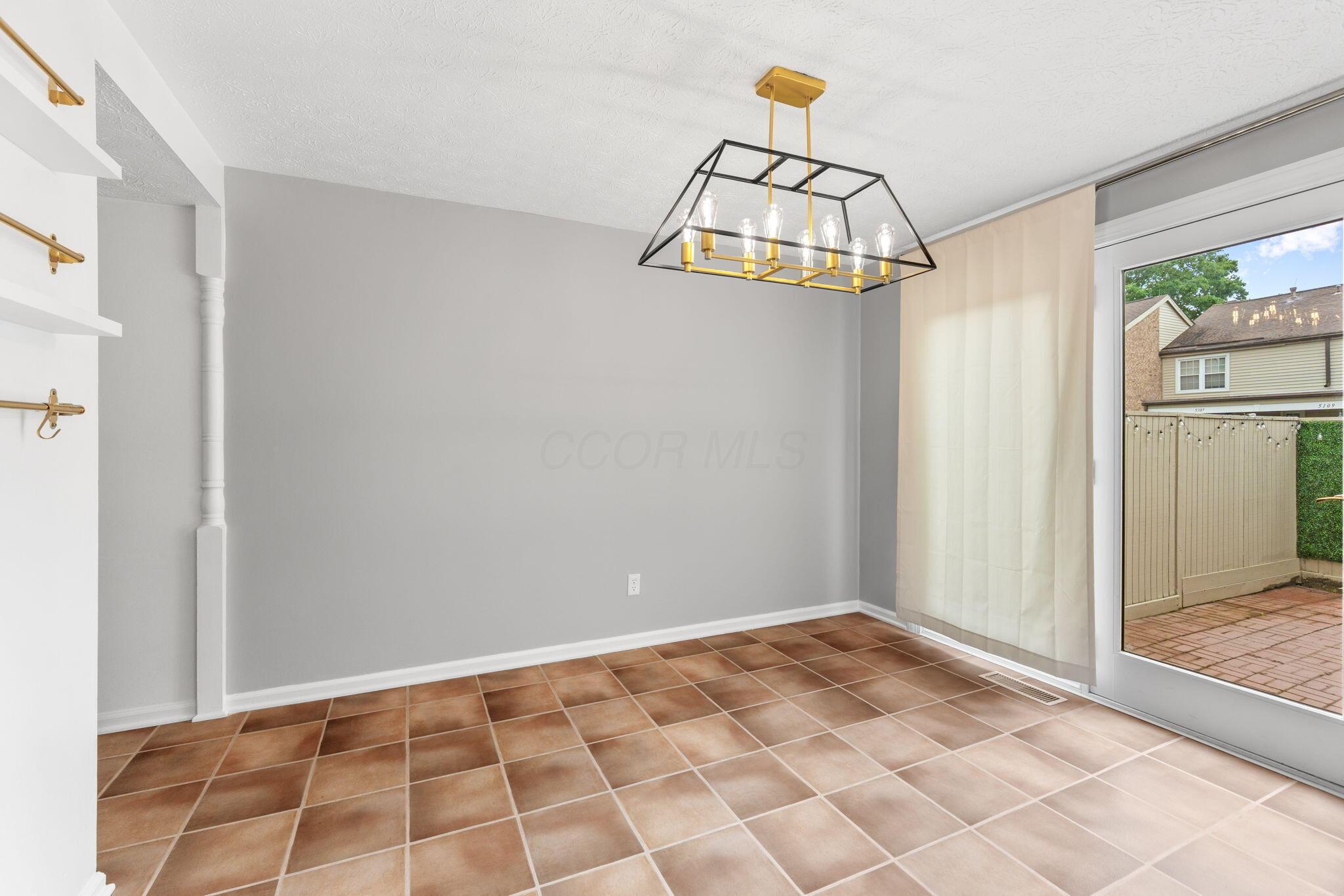 5108 Sansom Court Property Photo 10