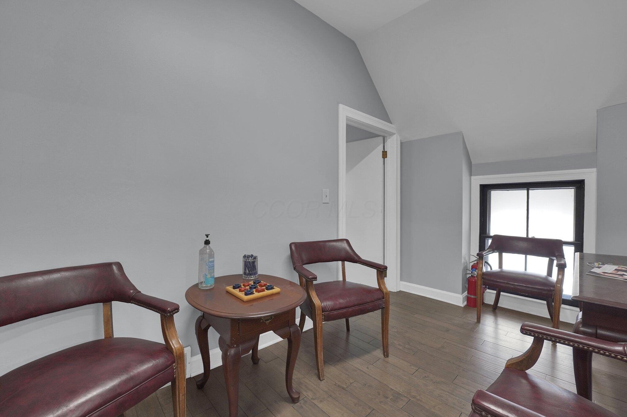 169 E Livingston Avenue, F Property Photo 15