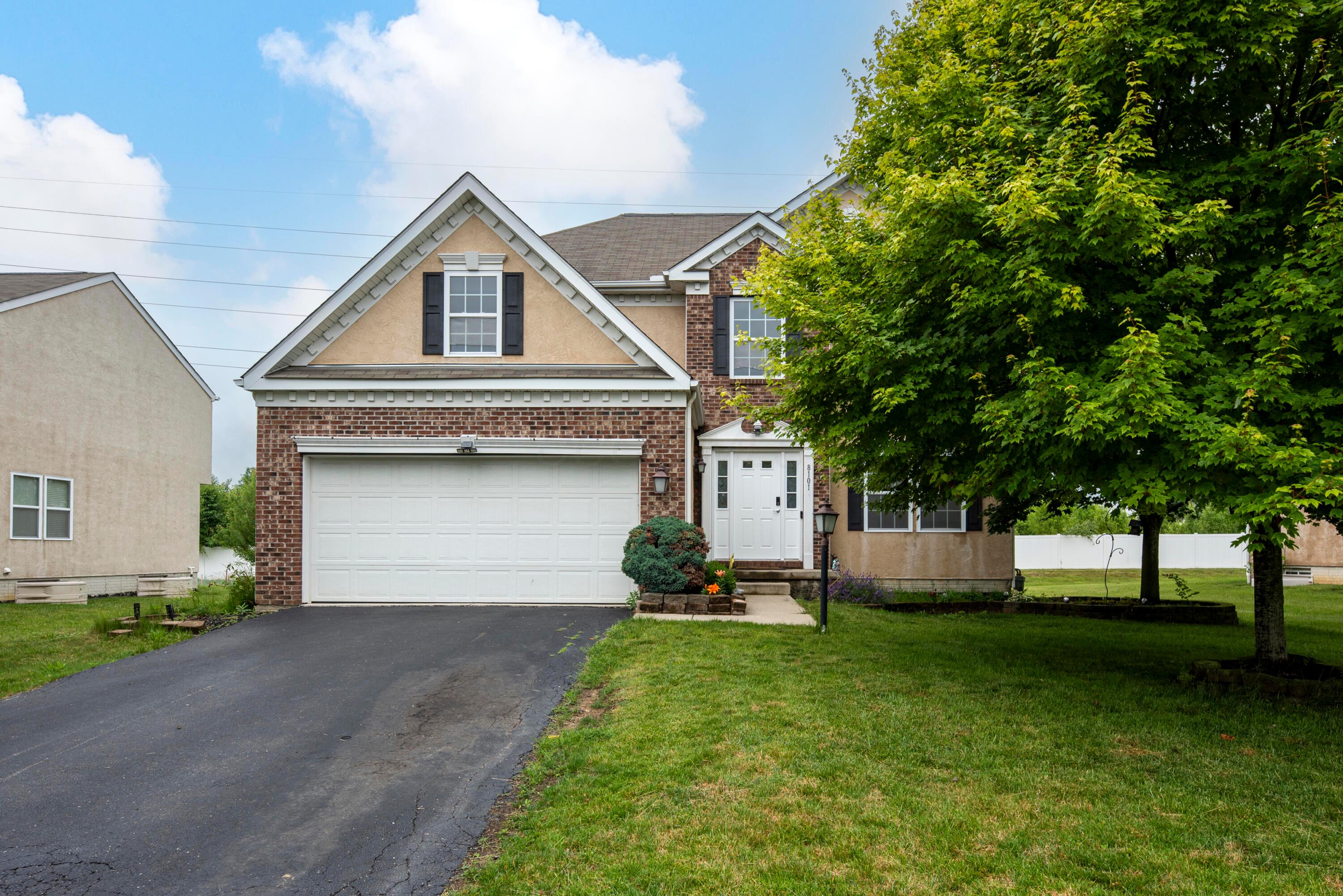 8101 Orange Station Loop Property Photo 1