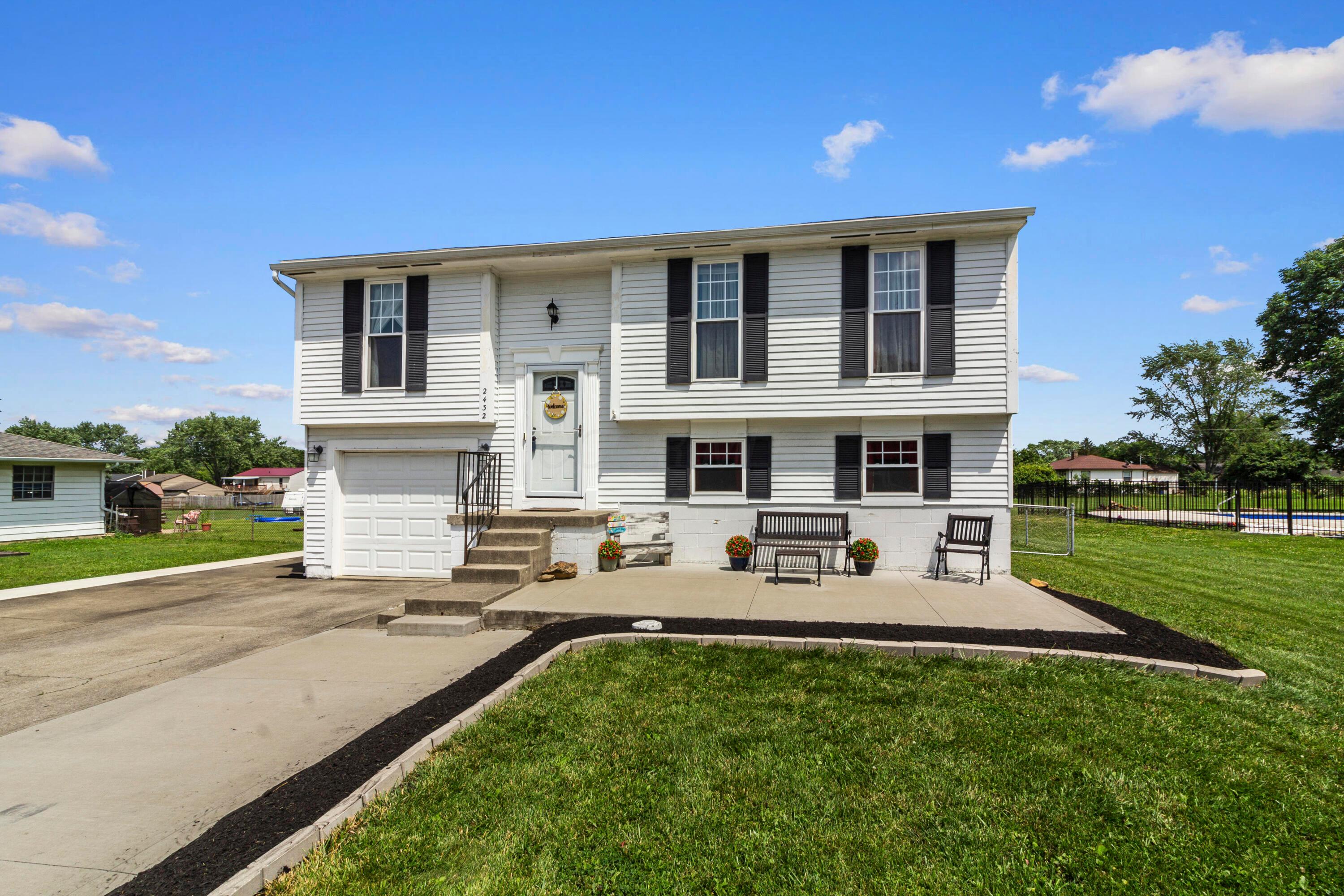 2432 Mc Comb Road Property Photo 1