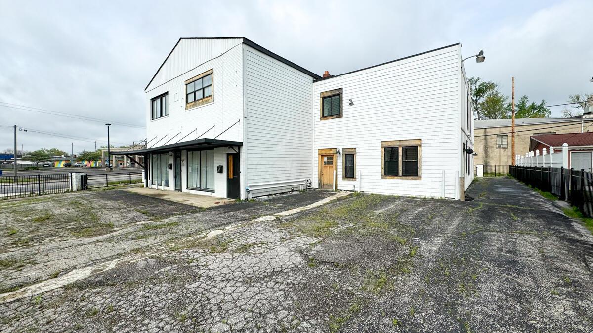 2709 Westerville Road Property Photo 1