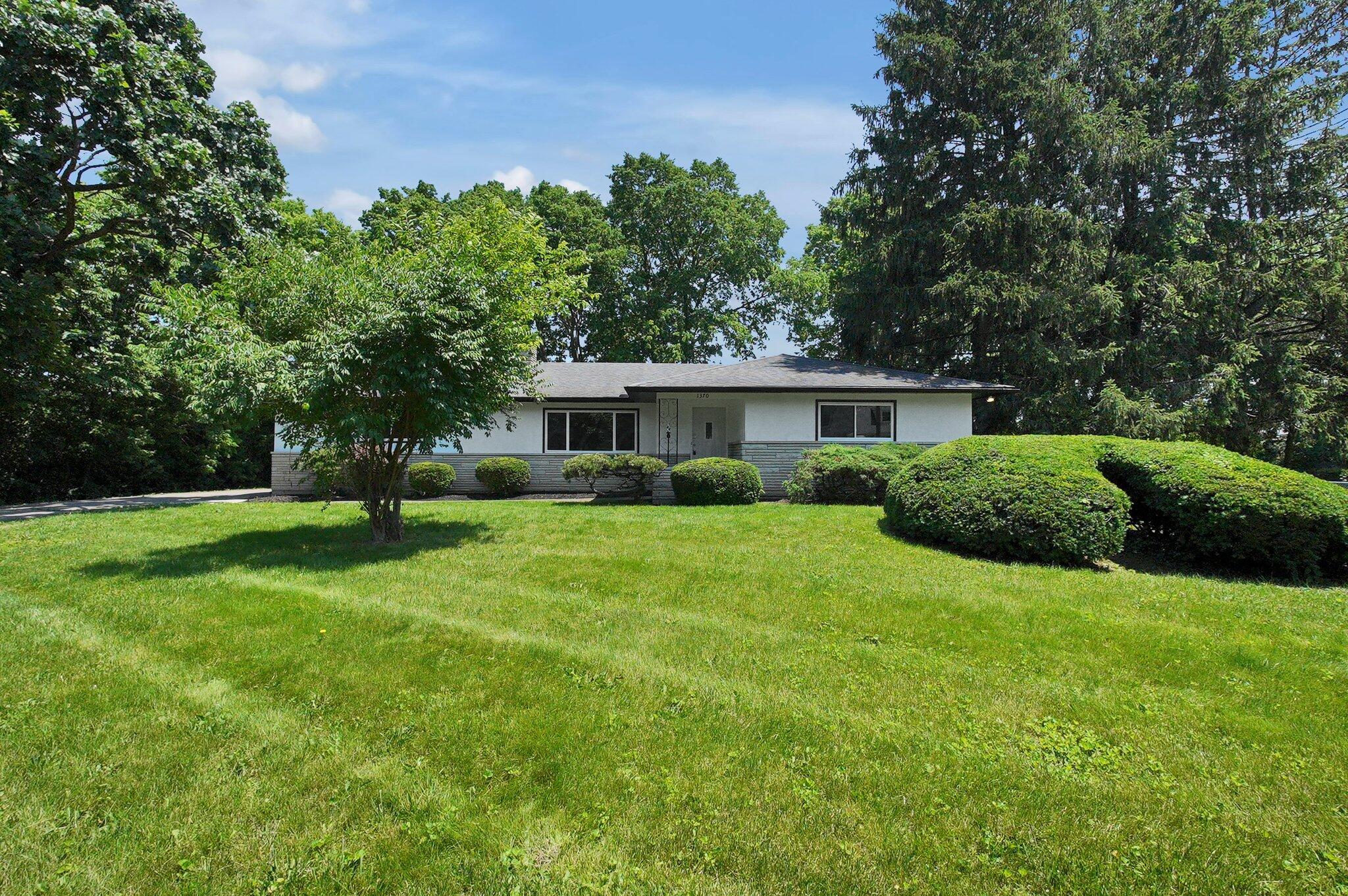 1370 Wiltshire Road Property Photo 1