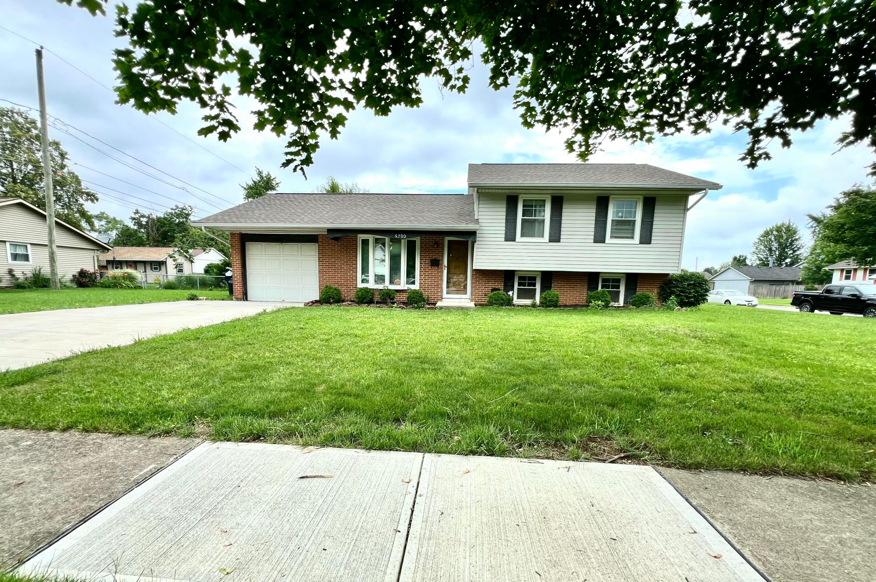 5200 Williamsburg Circle Property Photo 1