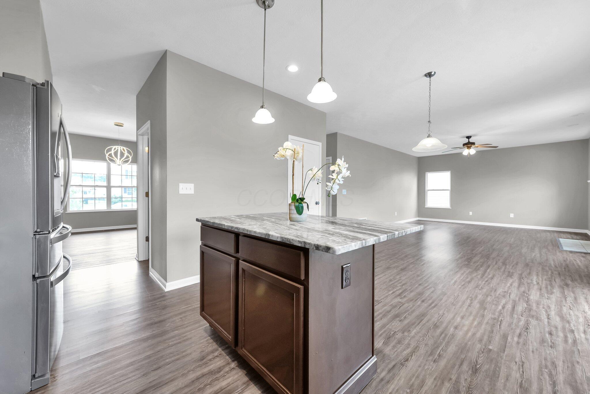 166 Rosewood Loop Se Property Photo 6