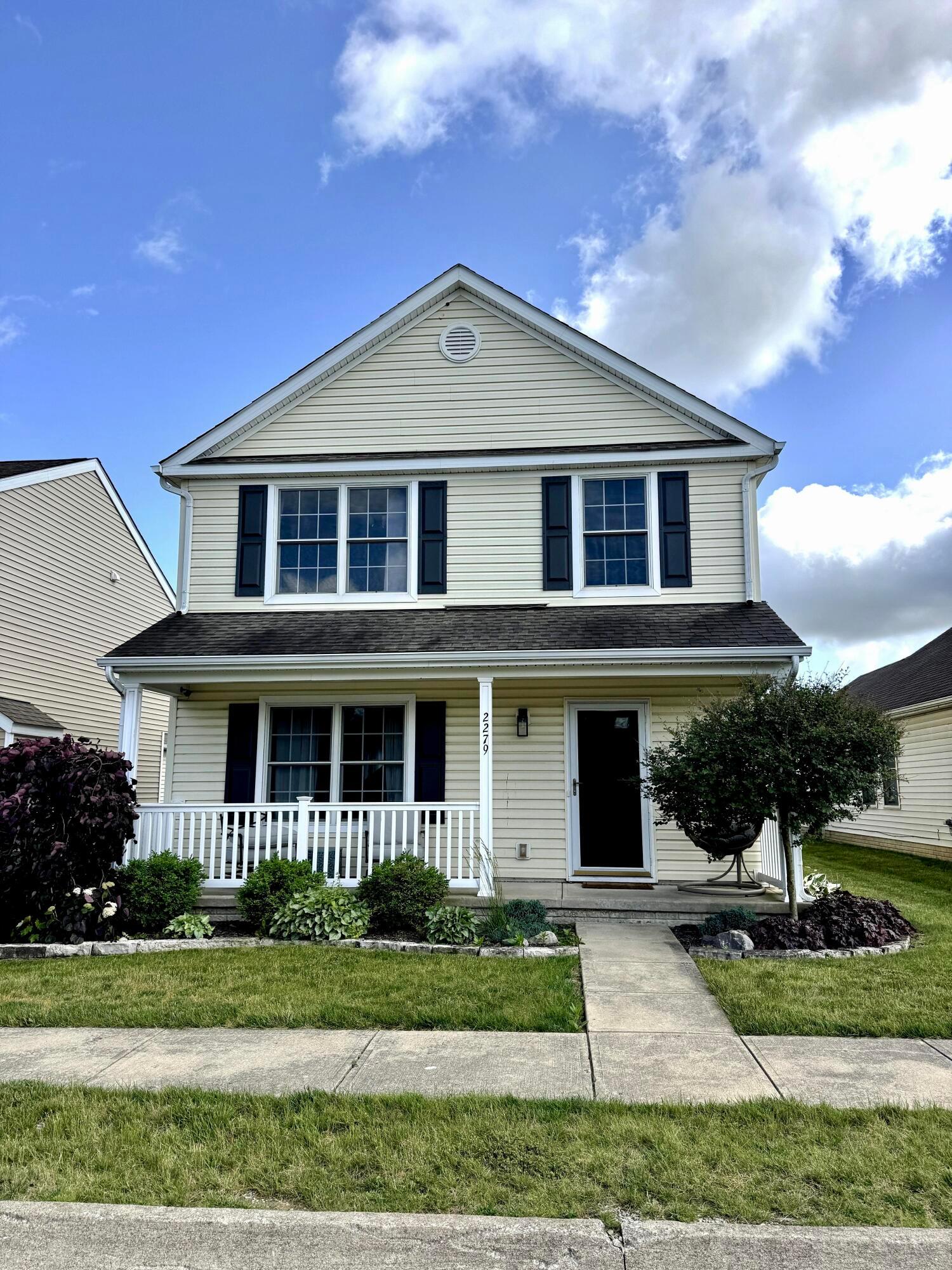 2279 Dunvegan Street Property Photo