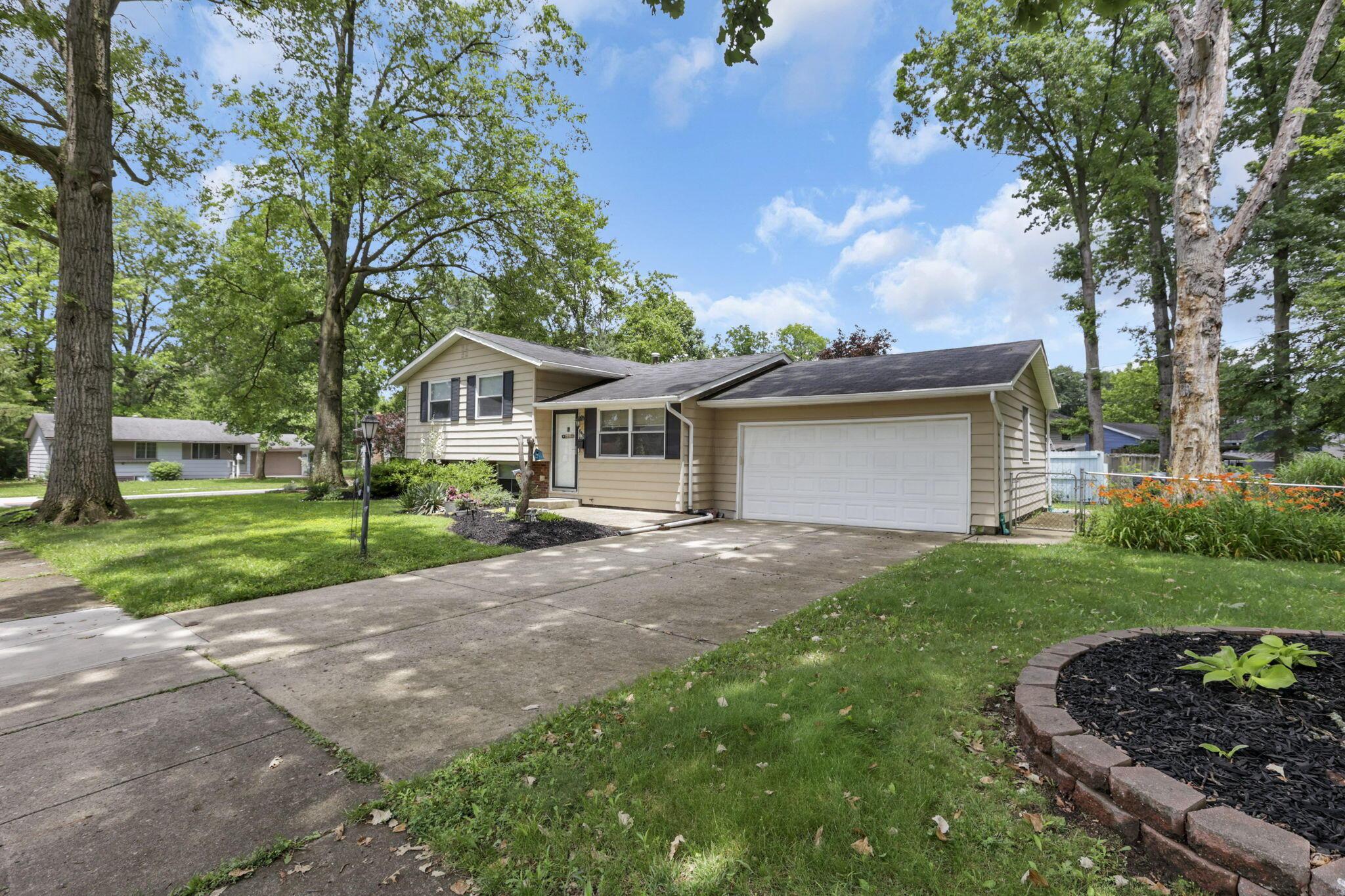 6498 Lexleigh Court Property Photo 1